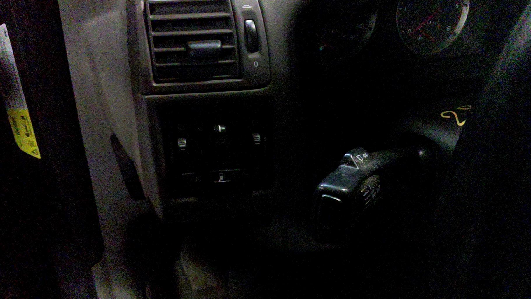 Commande de phare VOLVO V 50 PHASE 1 BREAK Diesel - 1