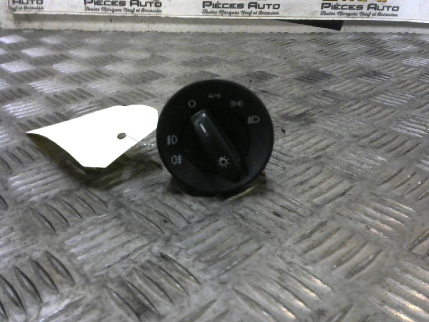 Commande de phare SKODA OCTAVIA 2 PHASE 2 Diesel - 1