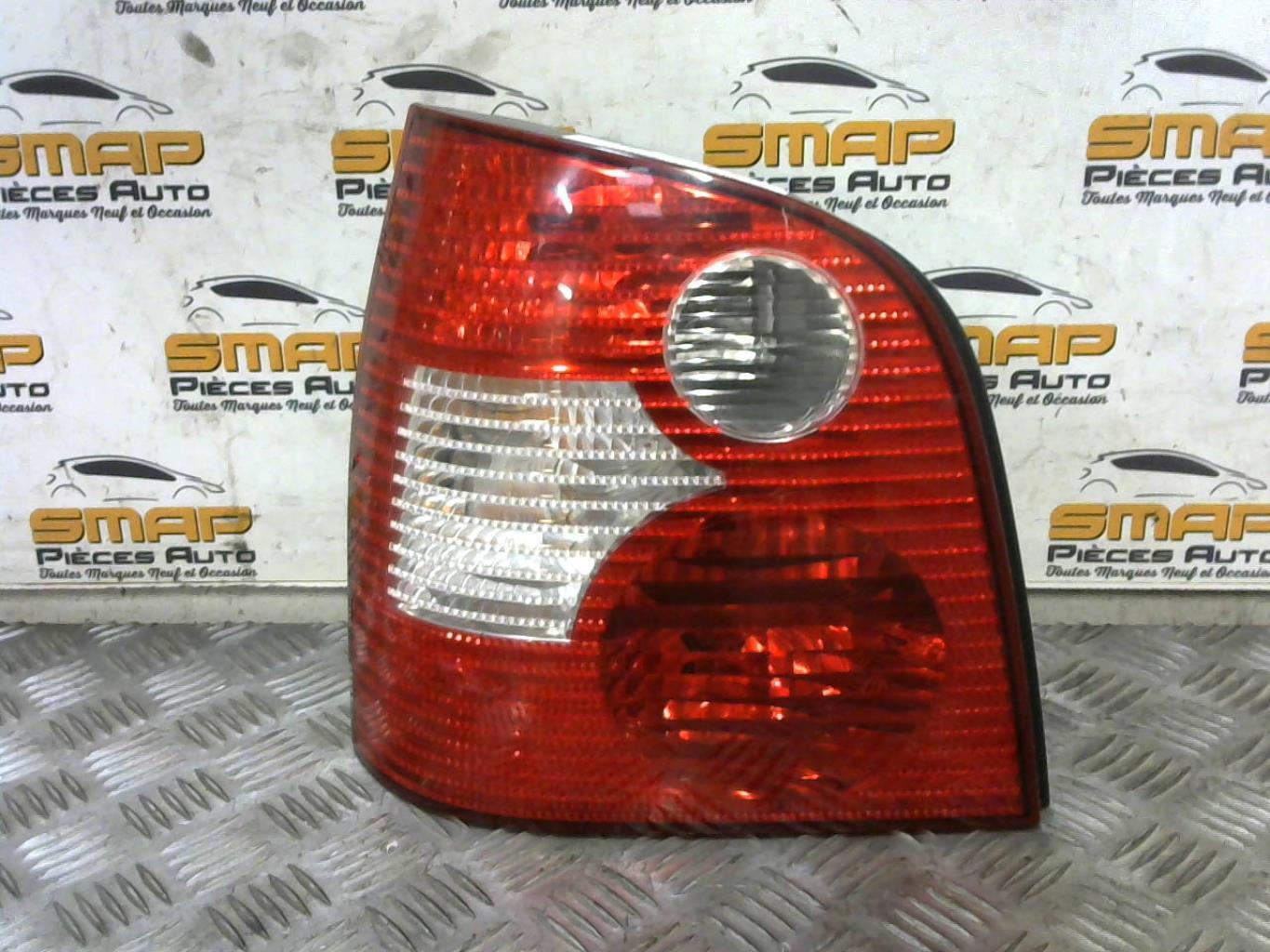 Fanale posteriore principale destro (luci) VOLKSWAGEN POLO 4 PHASE 1 Gasolina - 1