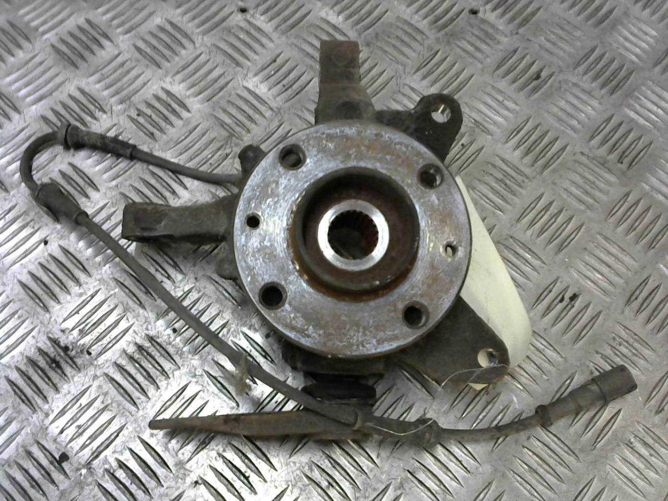 Fusee avant droit RENAULT SCENIC 1 PHASE 2 Diesel - 1
