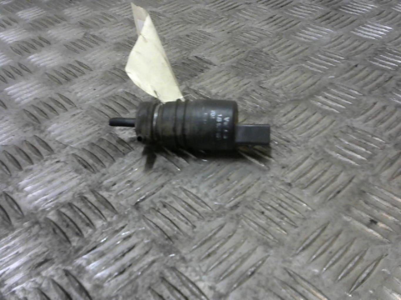 Pompe lave glace avant AUDI A4 1 PHASE 2 Diesel - 1