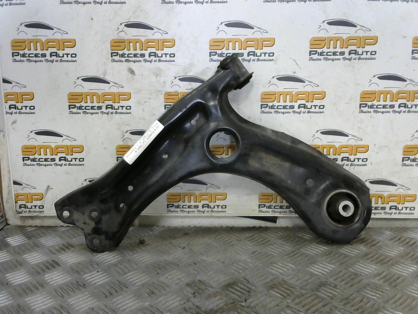 Triangolo anteriore sinistro VOLKSWAGEN POLO 5 PHASE 2 Gasolina - 1