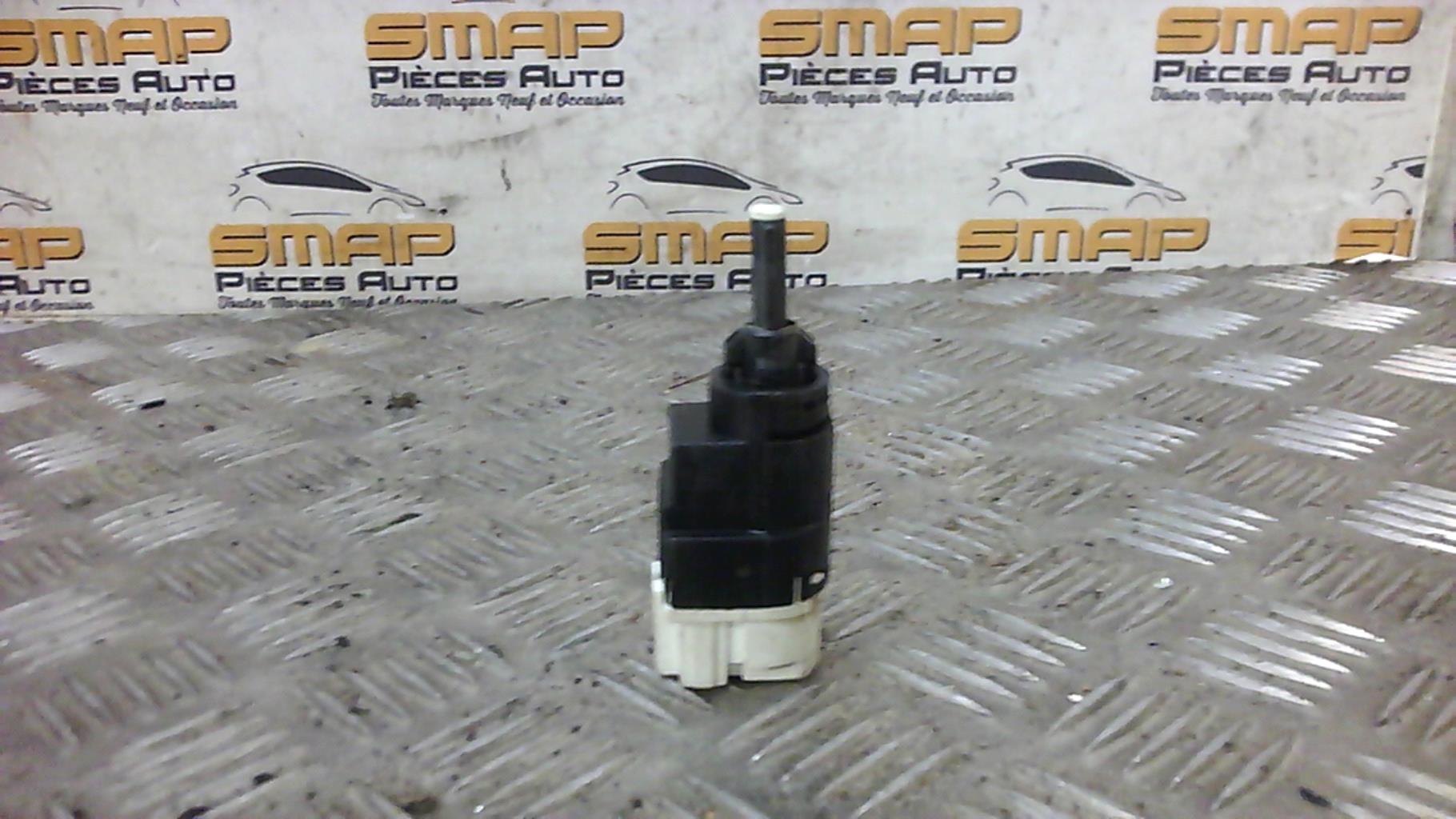 Contattore luce stop RENAULT CLIO 4 PHASE 1 Diésel - 1