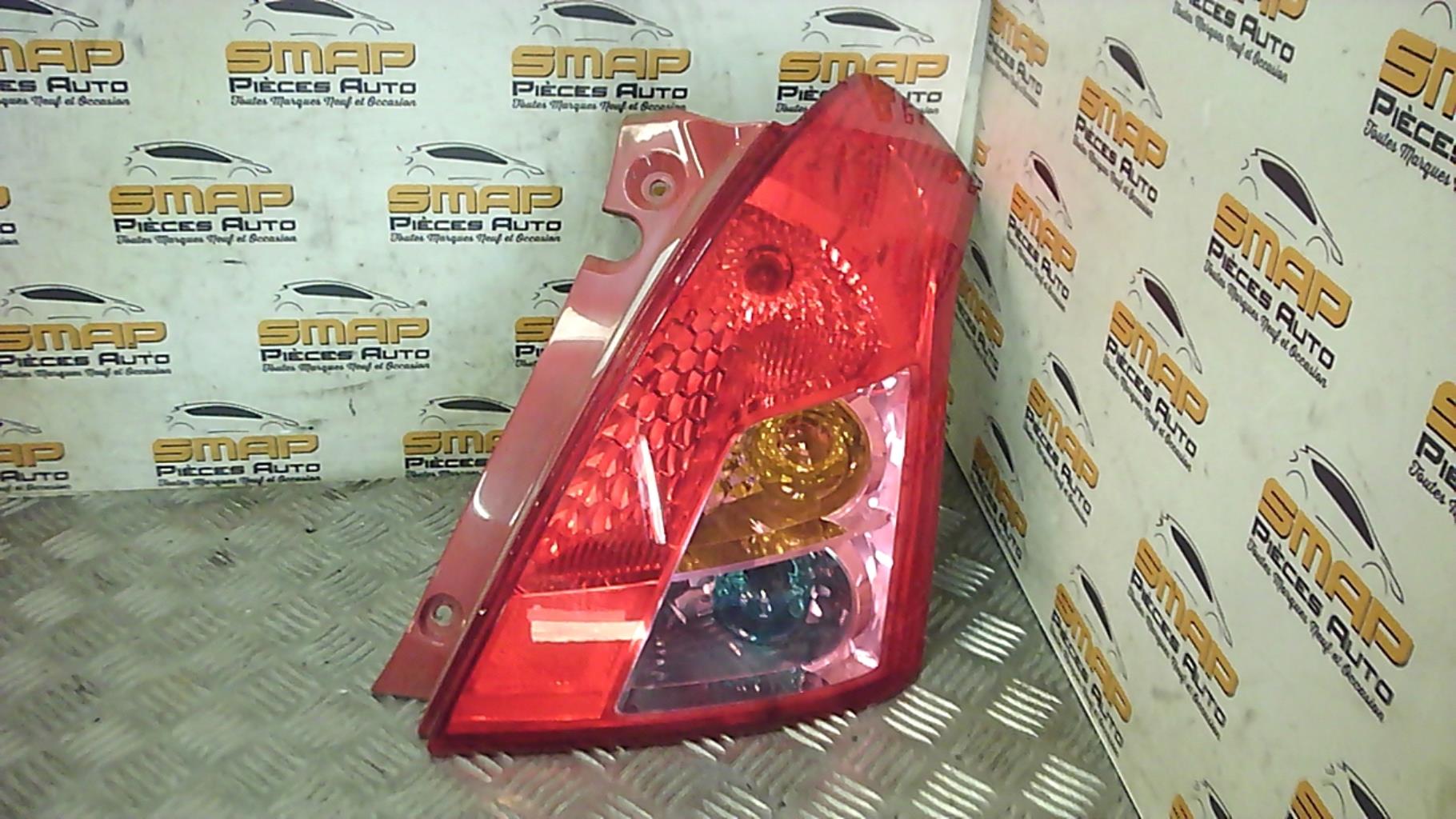 Fanale posteriore principale destro (luci) SUZUKI SWIFT 3 Diésel - 1