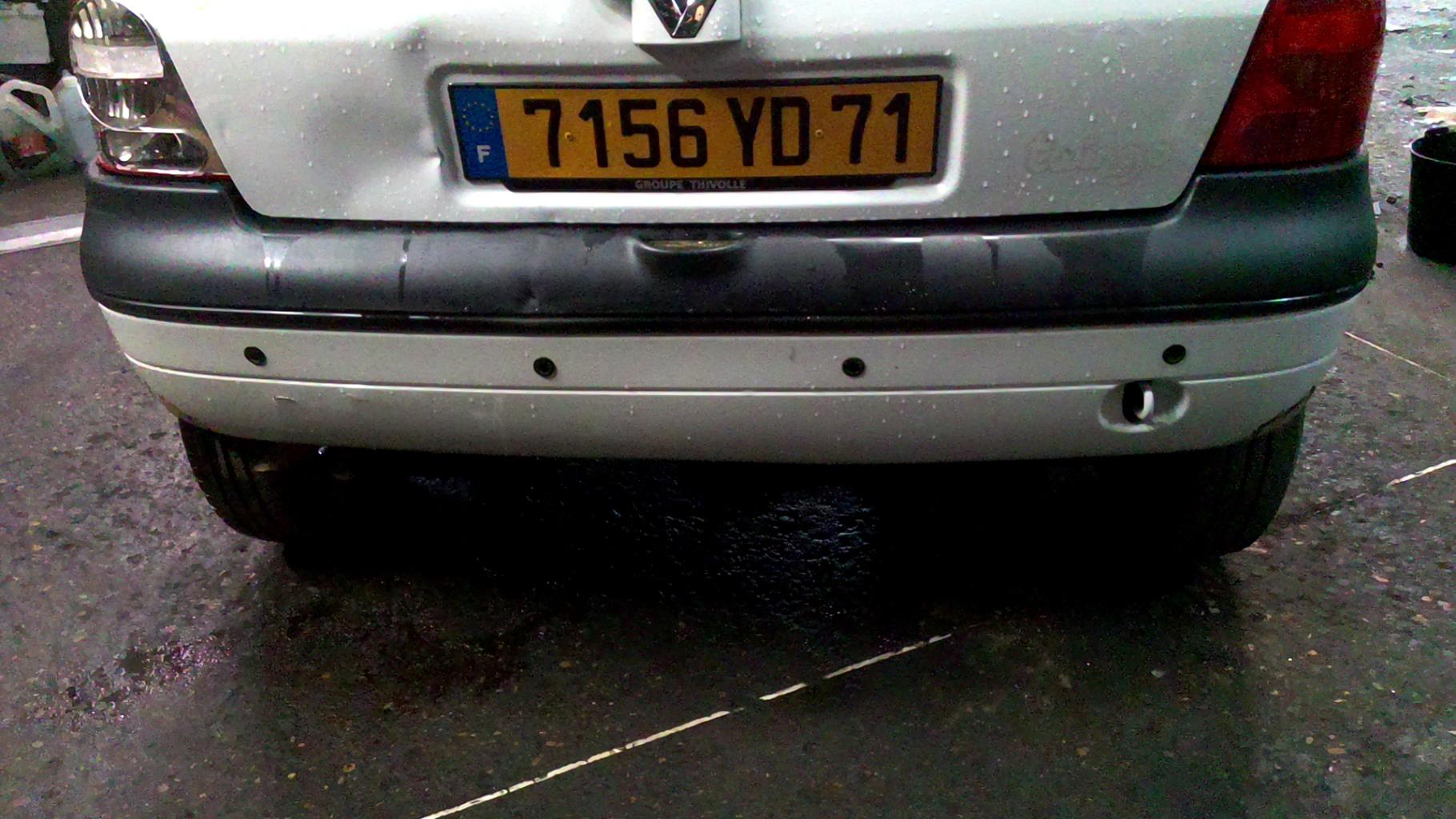 Pare choc arriere RENAULT TWINGO 1 PHASE 3 Essence - 1