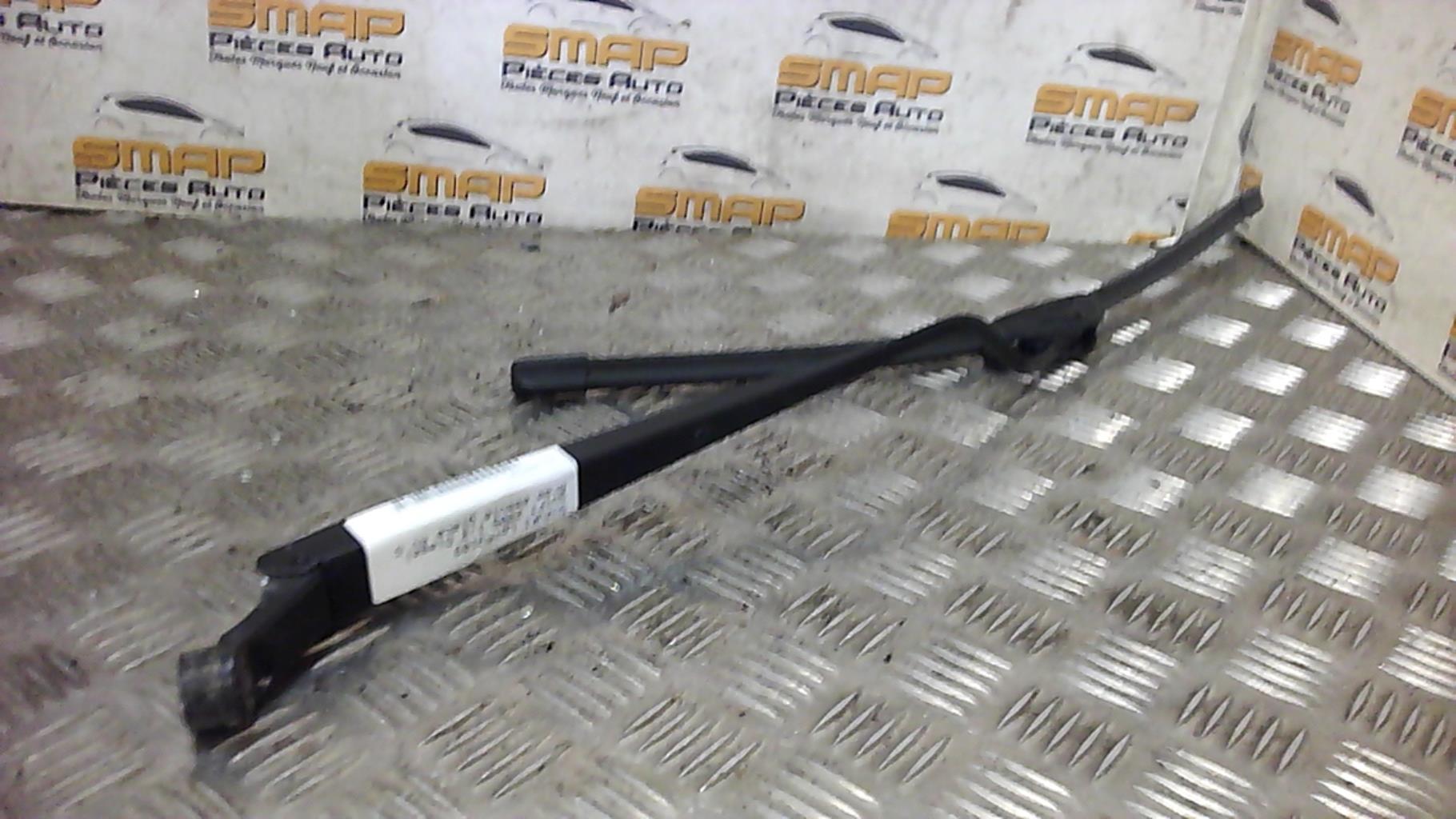 Braccio tergicristallo anteriore sinistro SUZUKI SWIFT 3 Diésel - 1