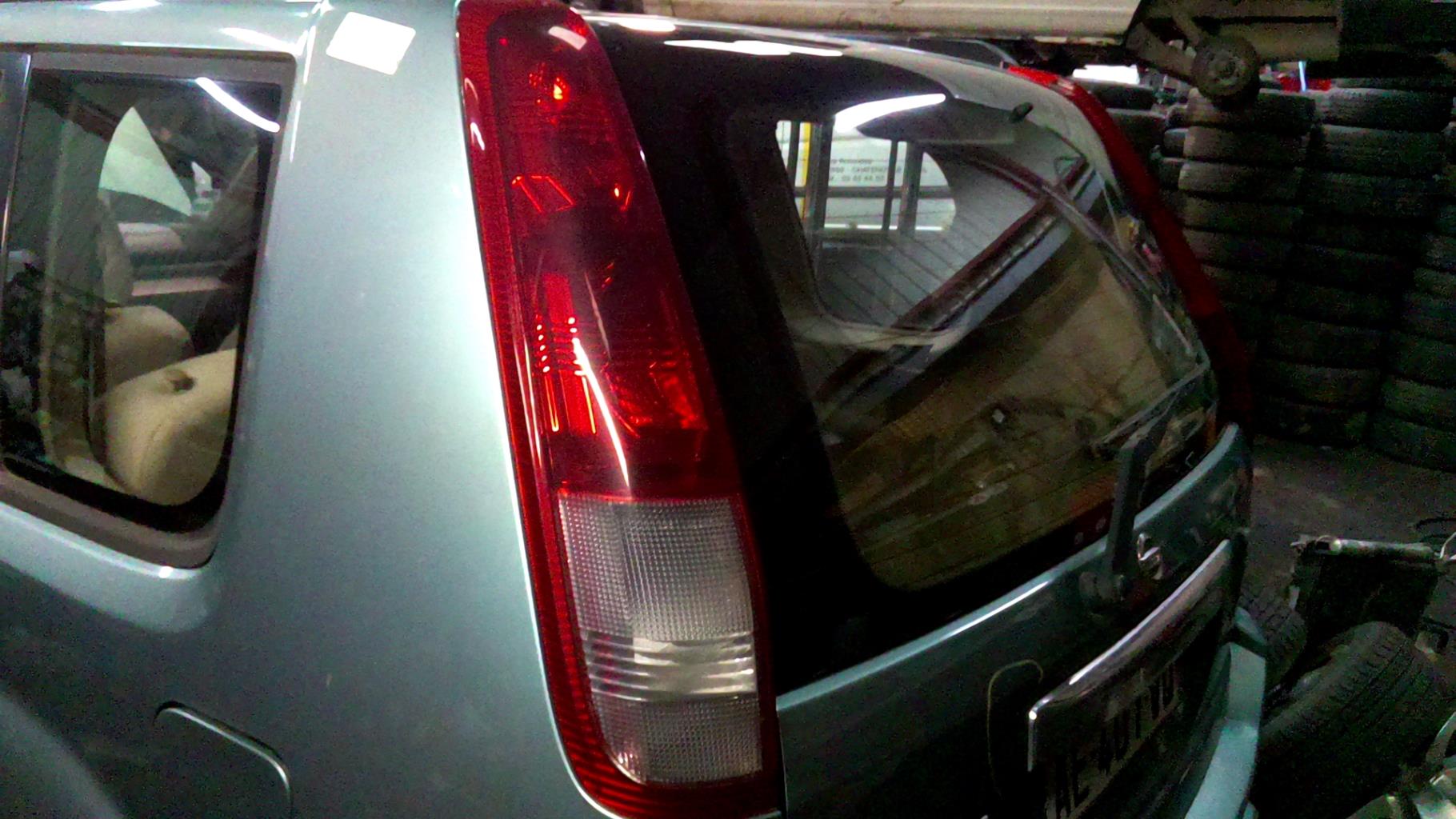 Fanale posteriore principale sinistro (luci) NISSAN X-TRAIL 1 PHASE 1 Diésel - 1