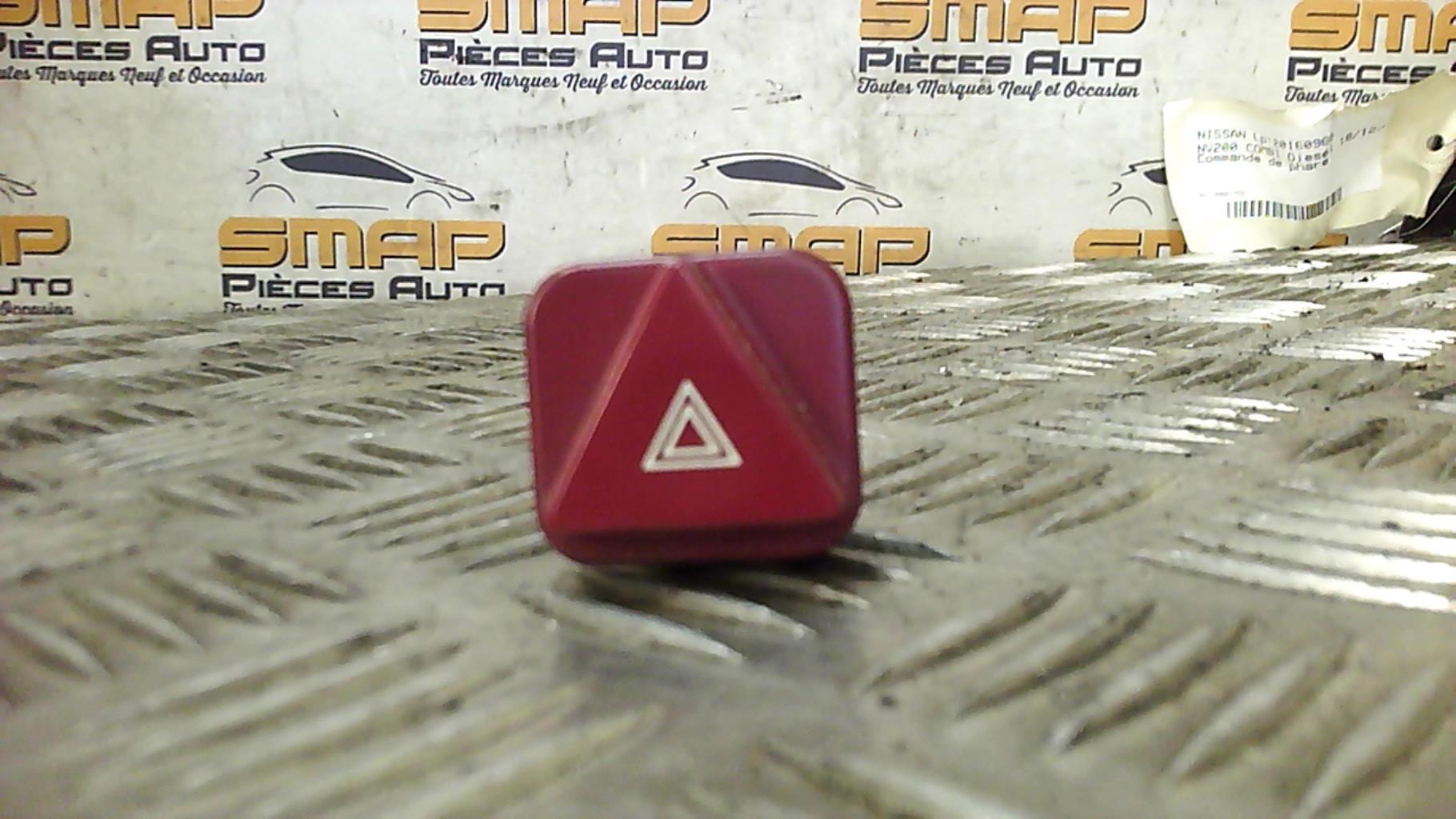 Bouton de warning PEUGEOT 1007 Diesel - 1