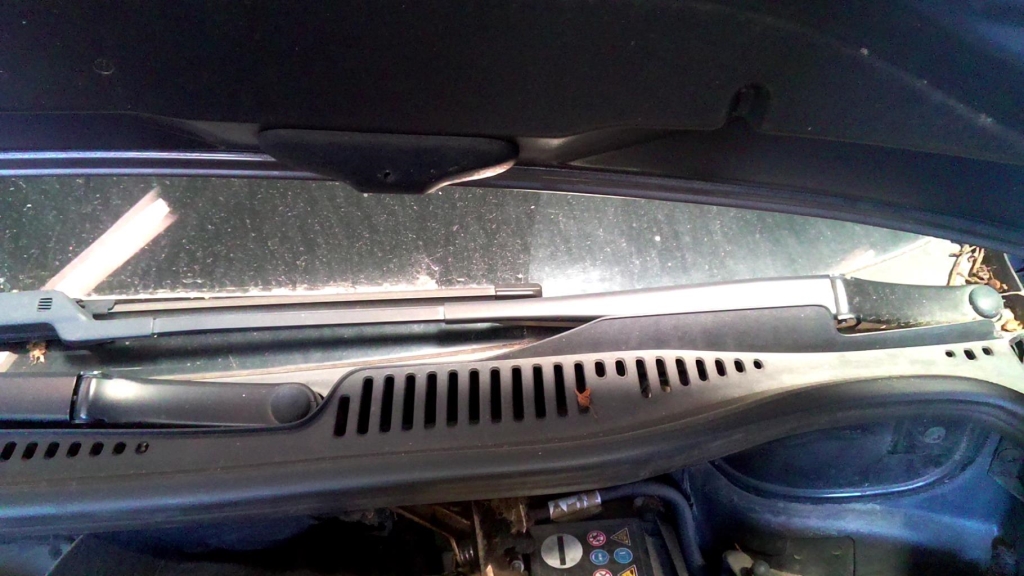 Braccio tergicristallo anteriore sinistro VOLKSWAGEN TOURAN 1 PHASE 2 Diésel - 1