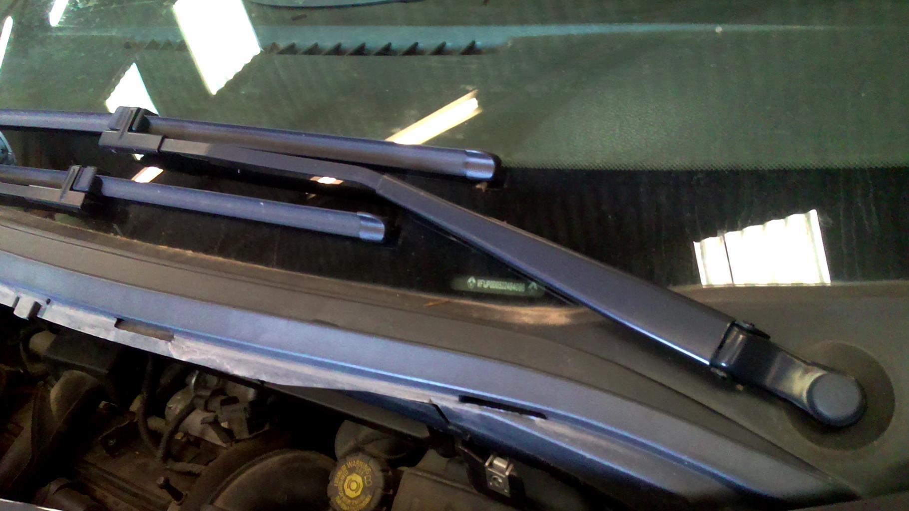 Braccio tergicristallo anteriore sinistro RENAULT MODUS PHASE 1 Diésel - 1