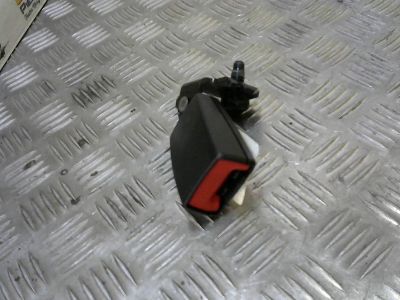 Aggancio cintura sicurezza posteriore destro OPEL CORSA D PHASE 1 Diésel - 1