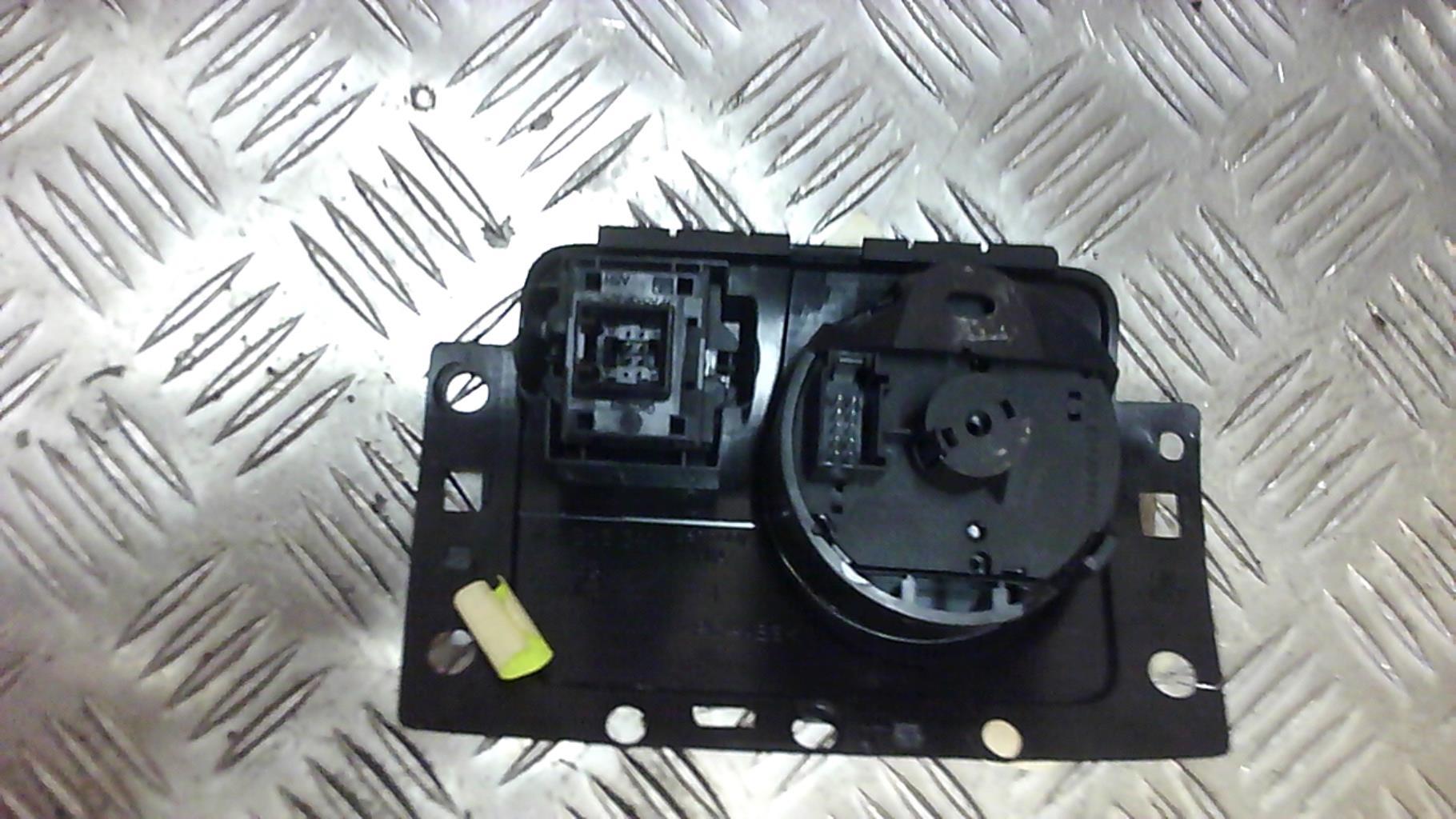Commande de phare VOLKSWAGEN GOLF 6 Diesel - 1