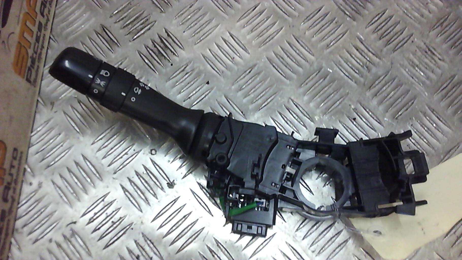 Commodo phare TOYOTA AYGO 2 PHASE 1 Essence - 1