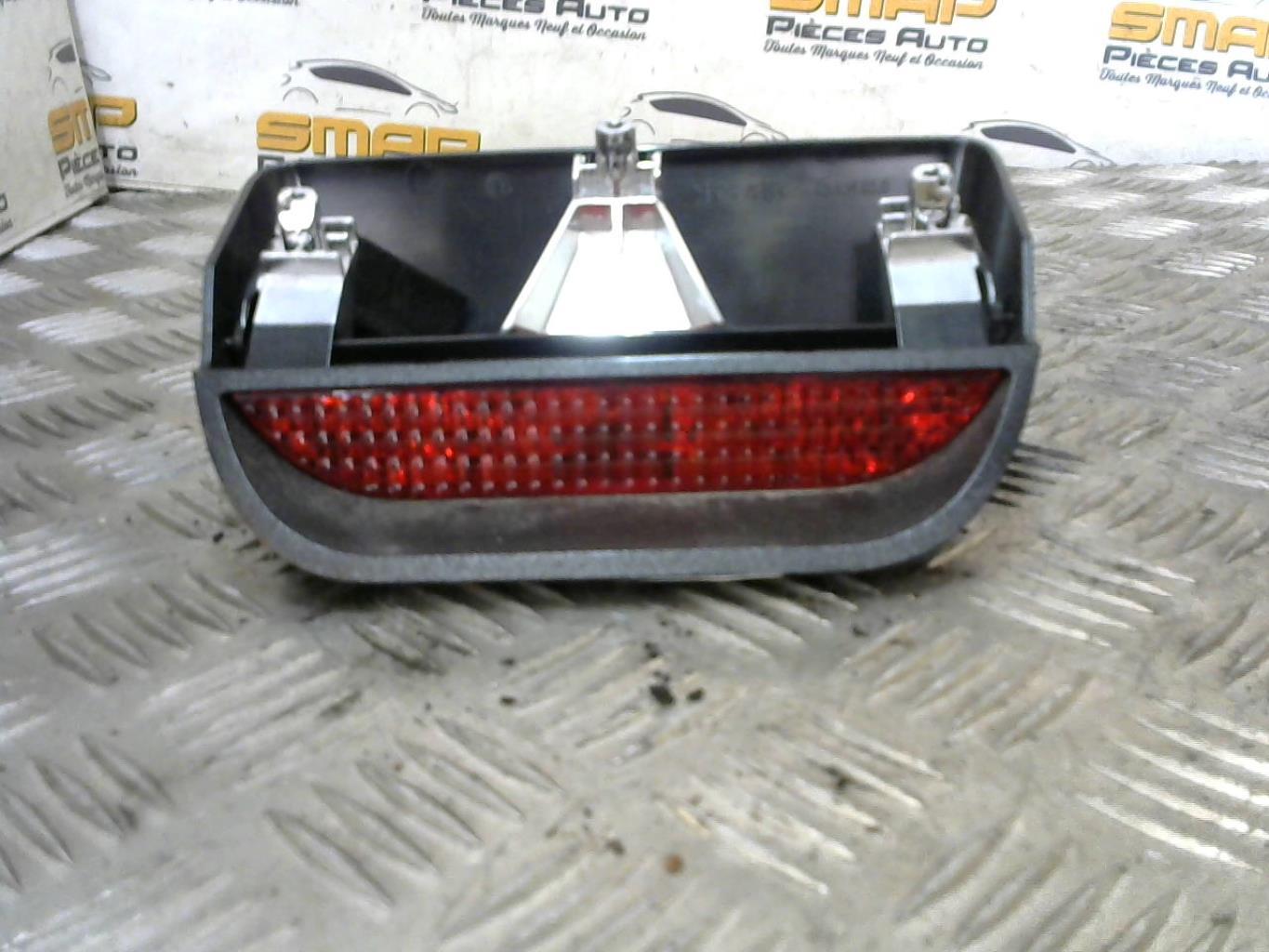 Luce stop centrale DACIA DUSTER 1 PHASE 1 Diésel - 1