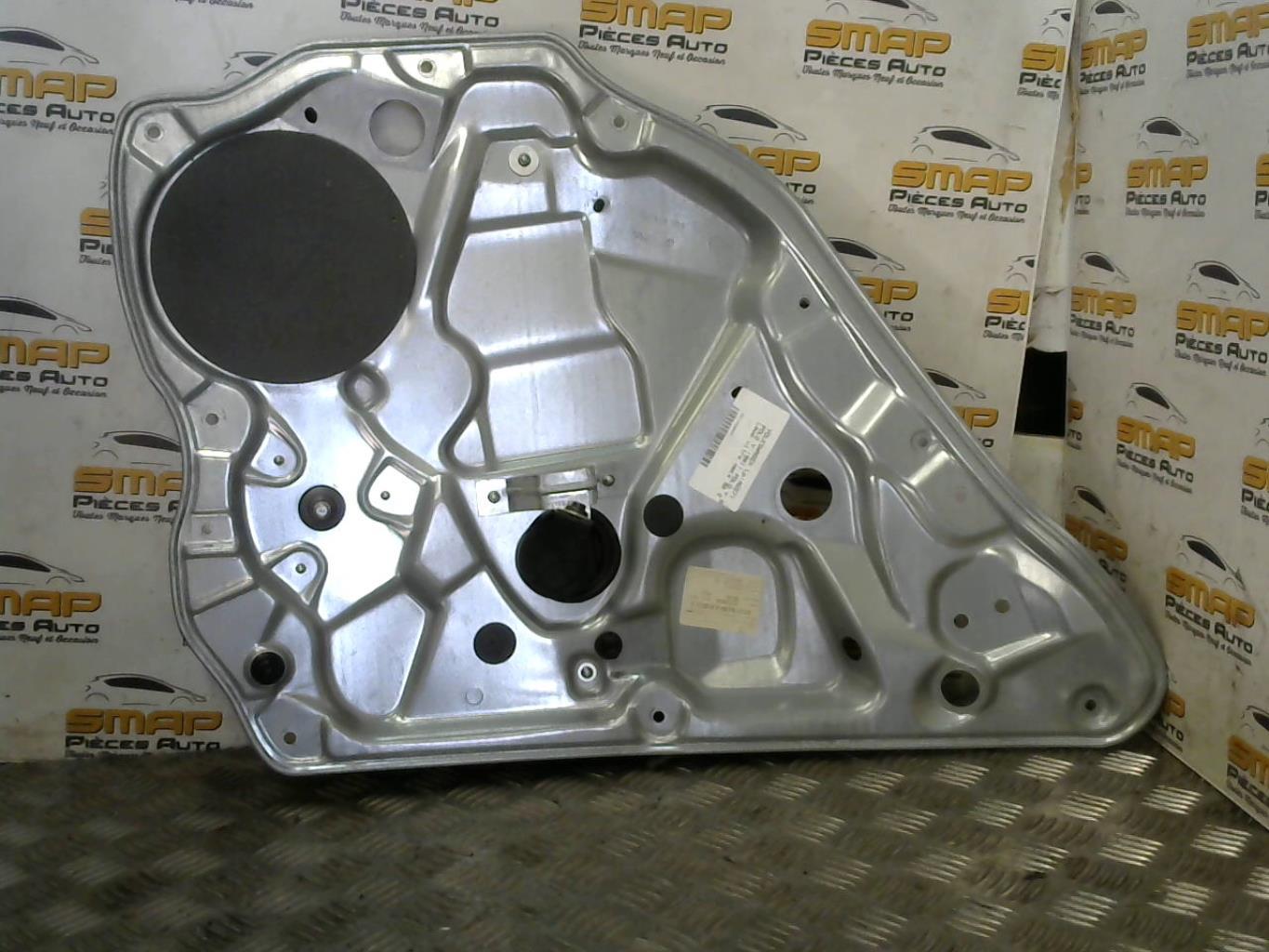 Alzacristalli manuale posteriore sinistro VOLKSWAGEN POLO 4 PHASE 1 Gasolina - 1