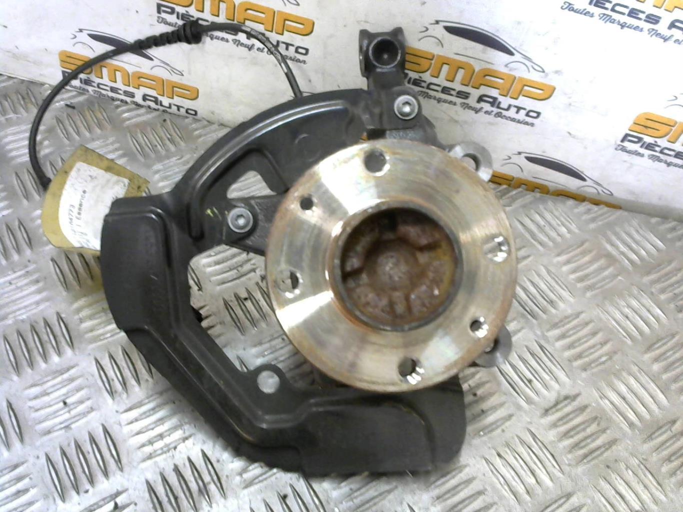 Mozzo anteriore sinistro RENAULT TWINGO 3 PHASE 1 Gasolina - 1