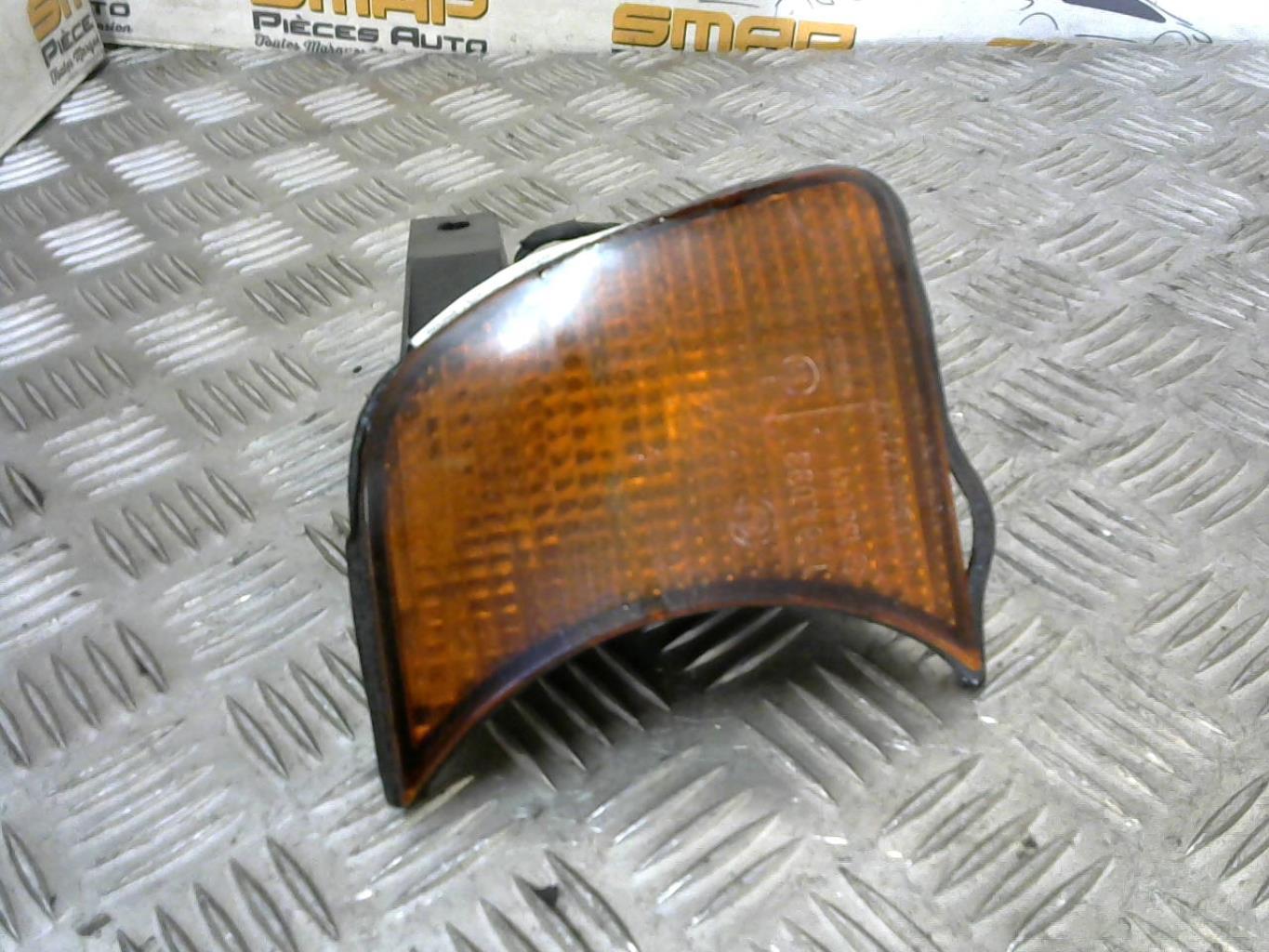 Ripetitore lampeggiante anteriore sinistro (Luci) BMW SERIE 5 E34 Gasolina - 1