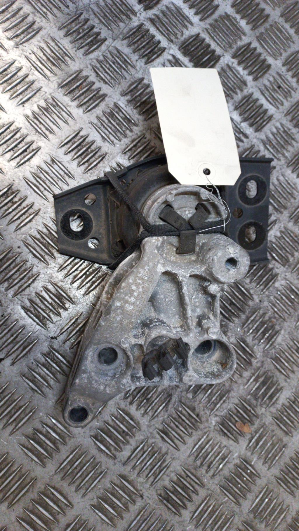 Supporto motore destro RENAULT LAGUNA 3 PHASE 1 COUPE Diésel - 1
