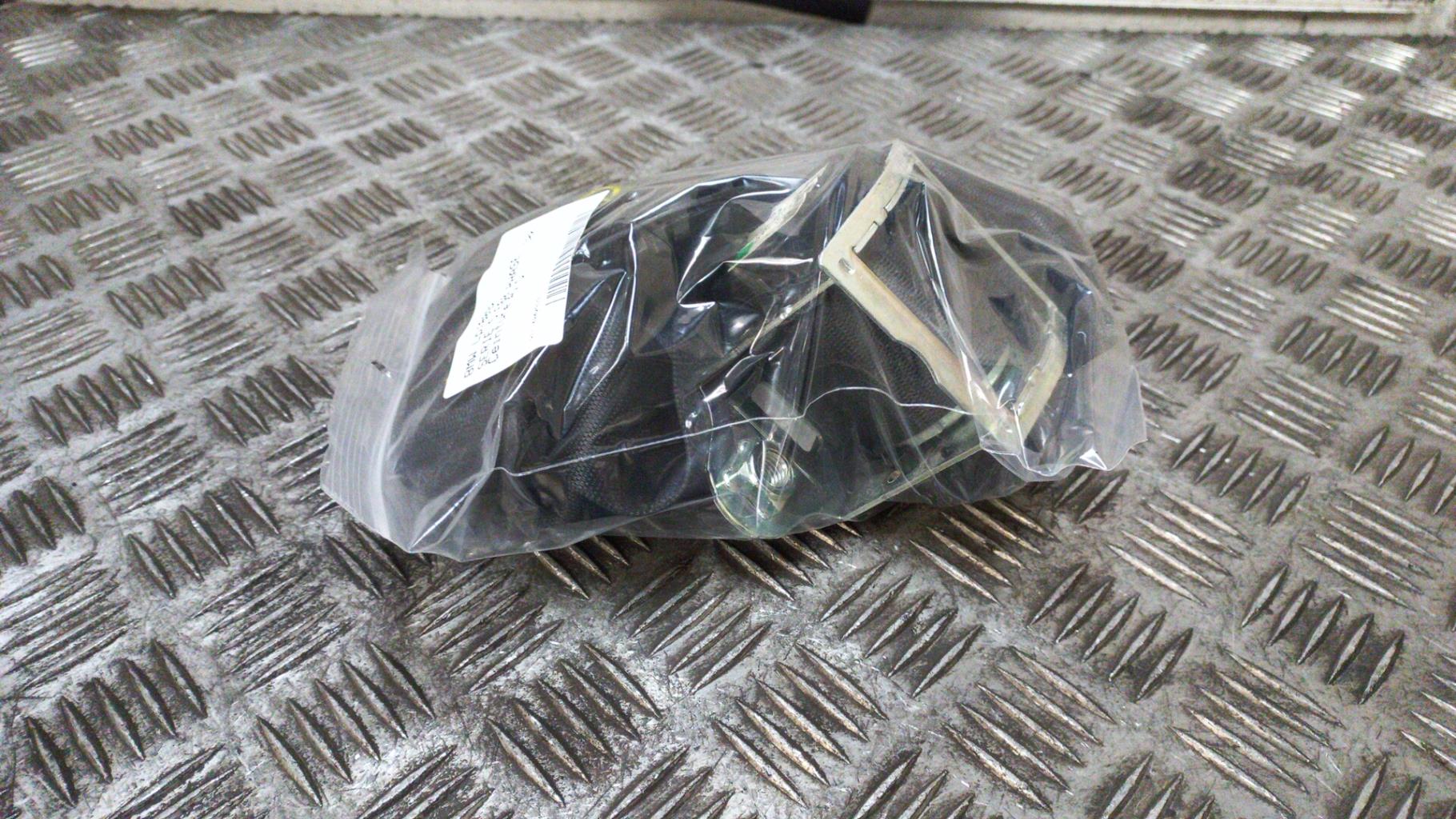 Ceinture avant droit BMW SERIE 5 E60 PHASE 1 Essence - 1
