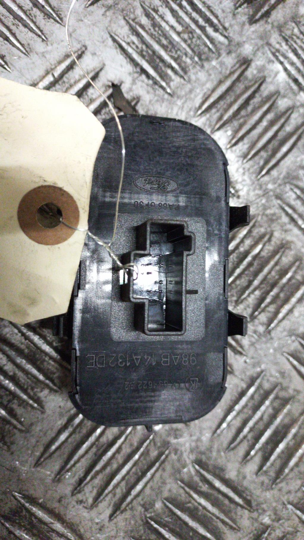 Interrupteur de leve vitre FORD FOCUS 1 Diesel - 1