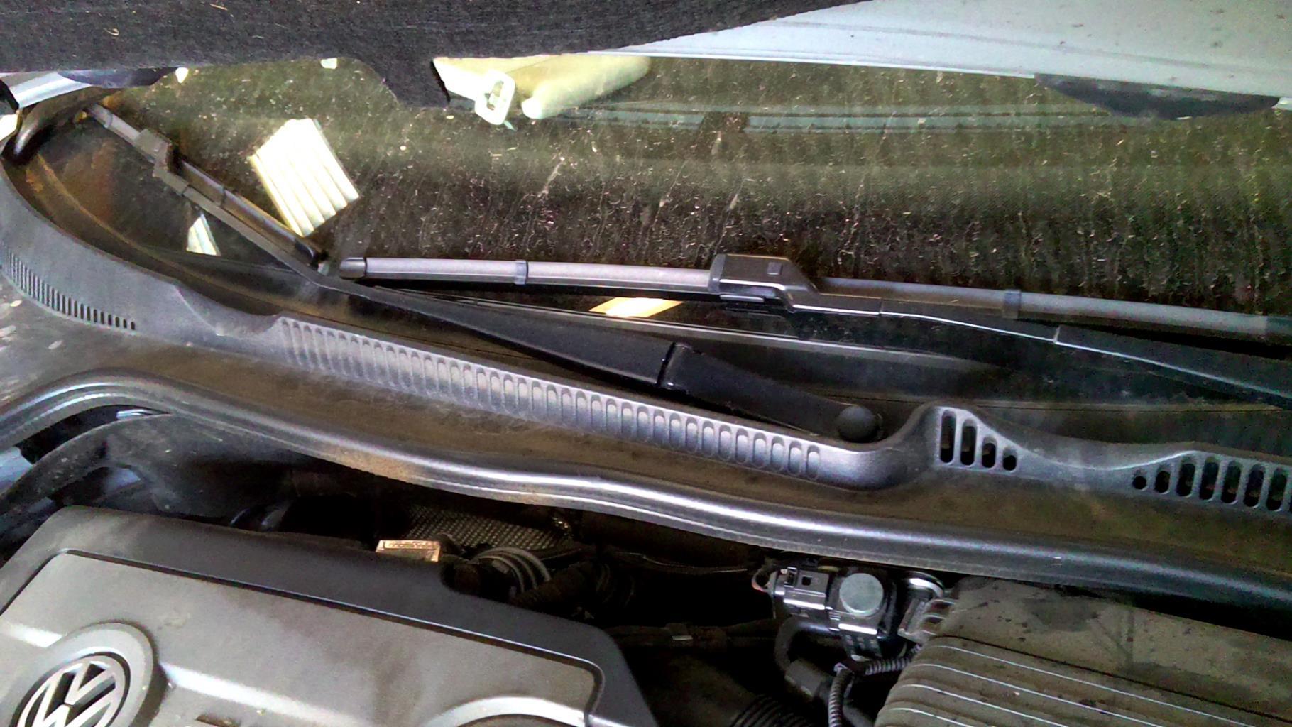 Braccio tergicristallo anteriore destro VOLKSWAGEN GOLF 6 Diésel - 1