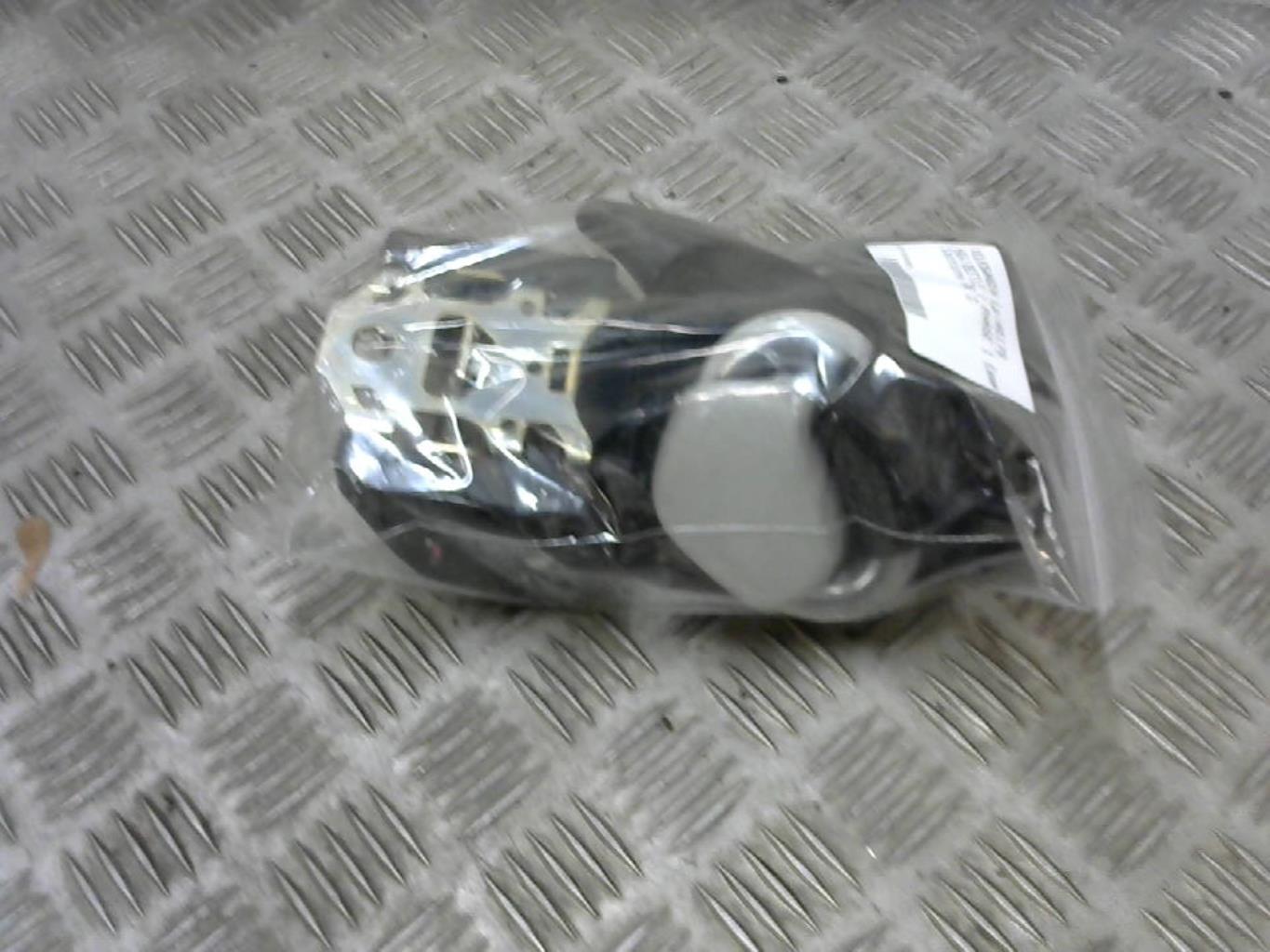 Cintura di sicurezza posteriore destra VOLKSWAGEN NEW BEETLE 1 PHASE 1 Gasolina - 1