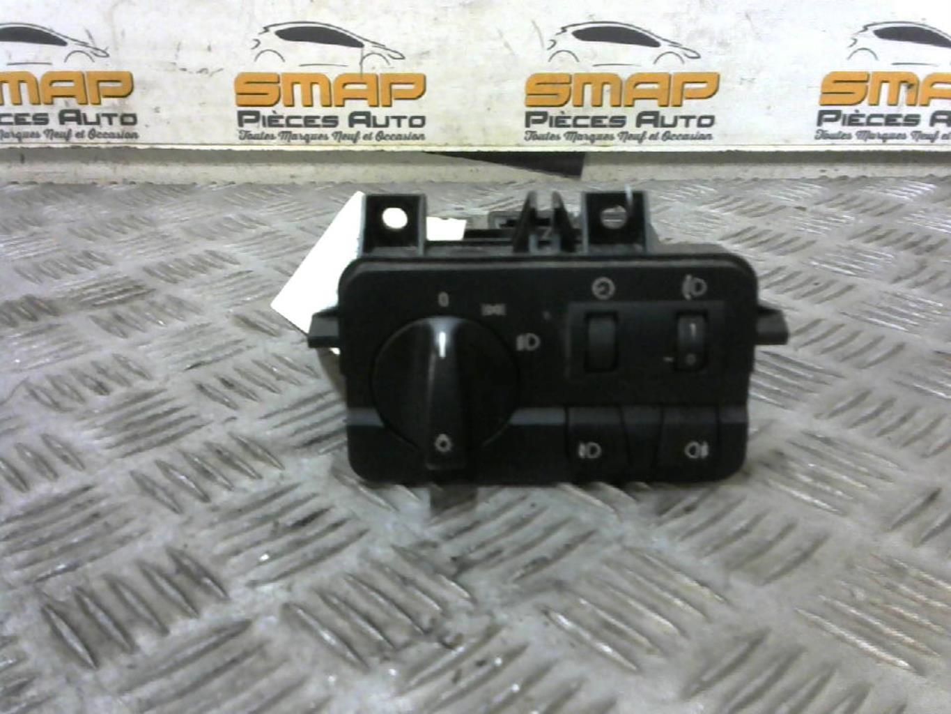 Commande de phare BMW SERIE 3 E46 CABRIO PHASE 1 Essence - 1
