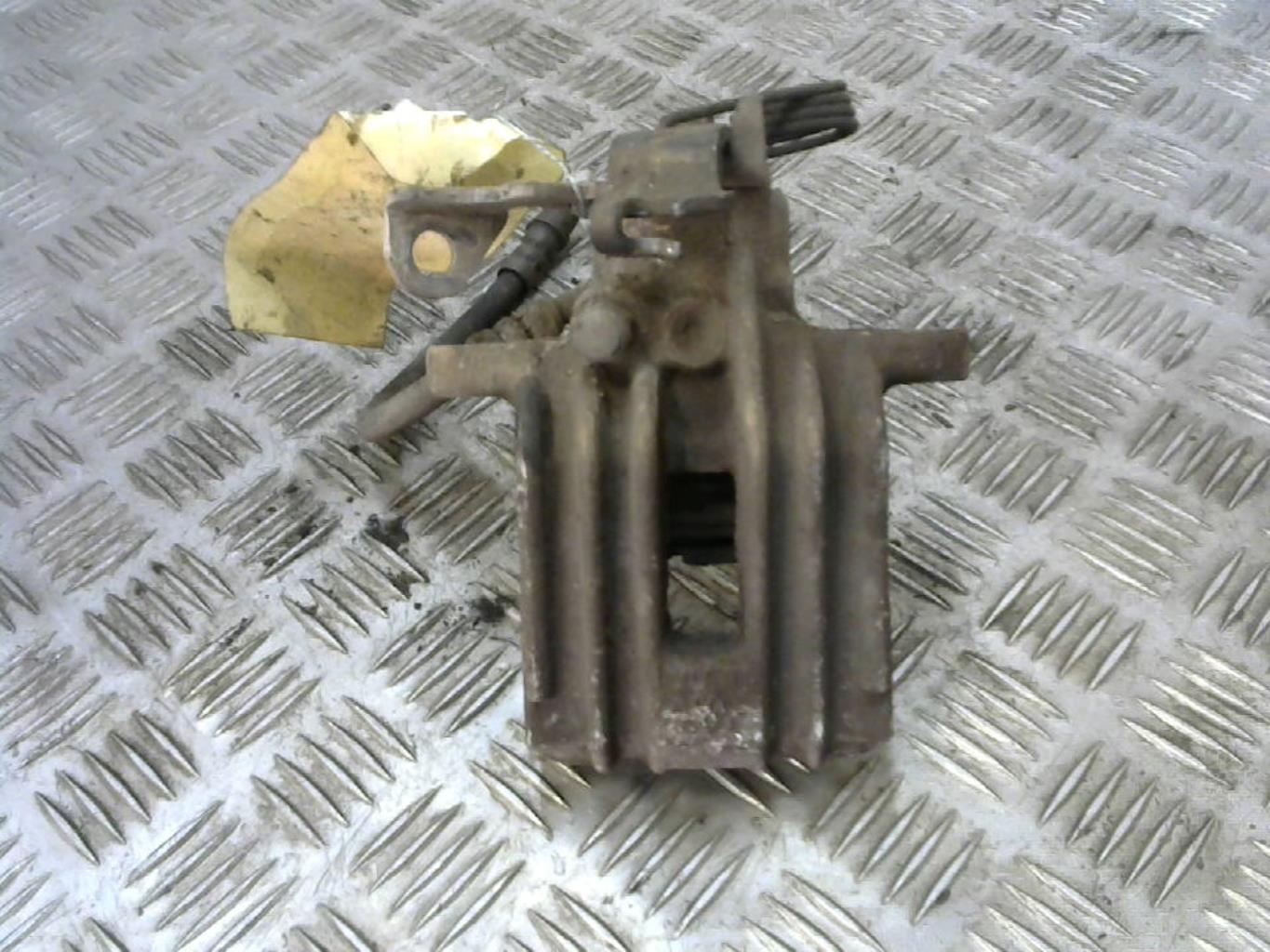 Pinza freni posteriore sinistra AUDI A4 1 PHASE 2 Diésel - 1