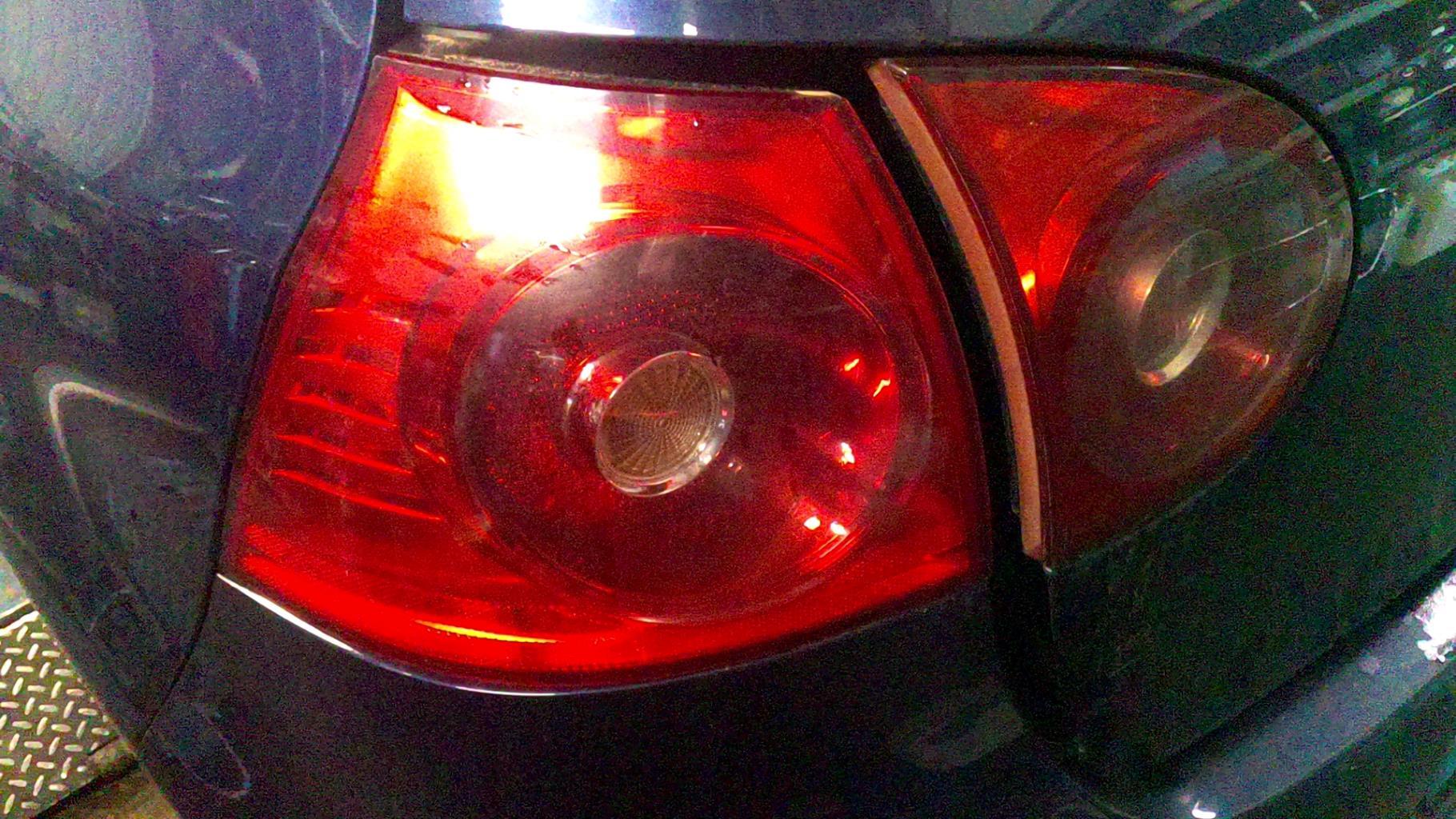 Fanale posteriore principale sinistro (luci) VOLKSWAGEN GOLF 5 Diésel - 1