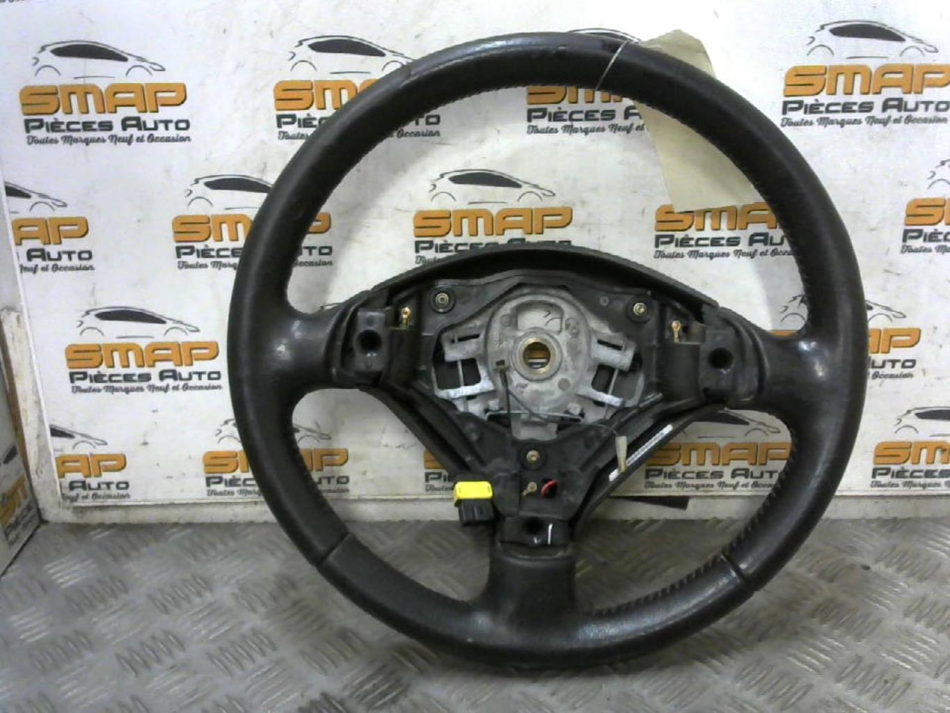 Volant PEUGEOT 307 PHASE 1 Essence - 1