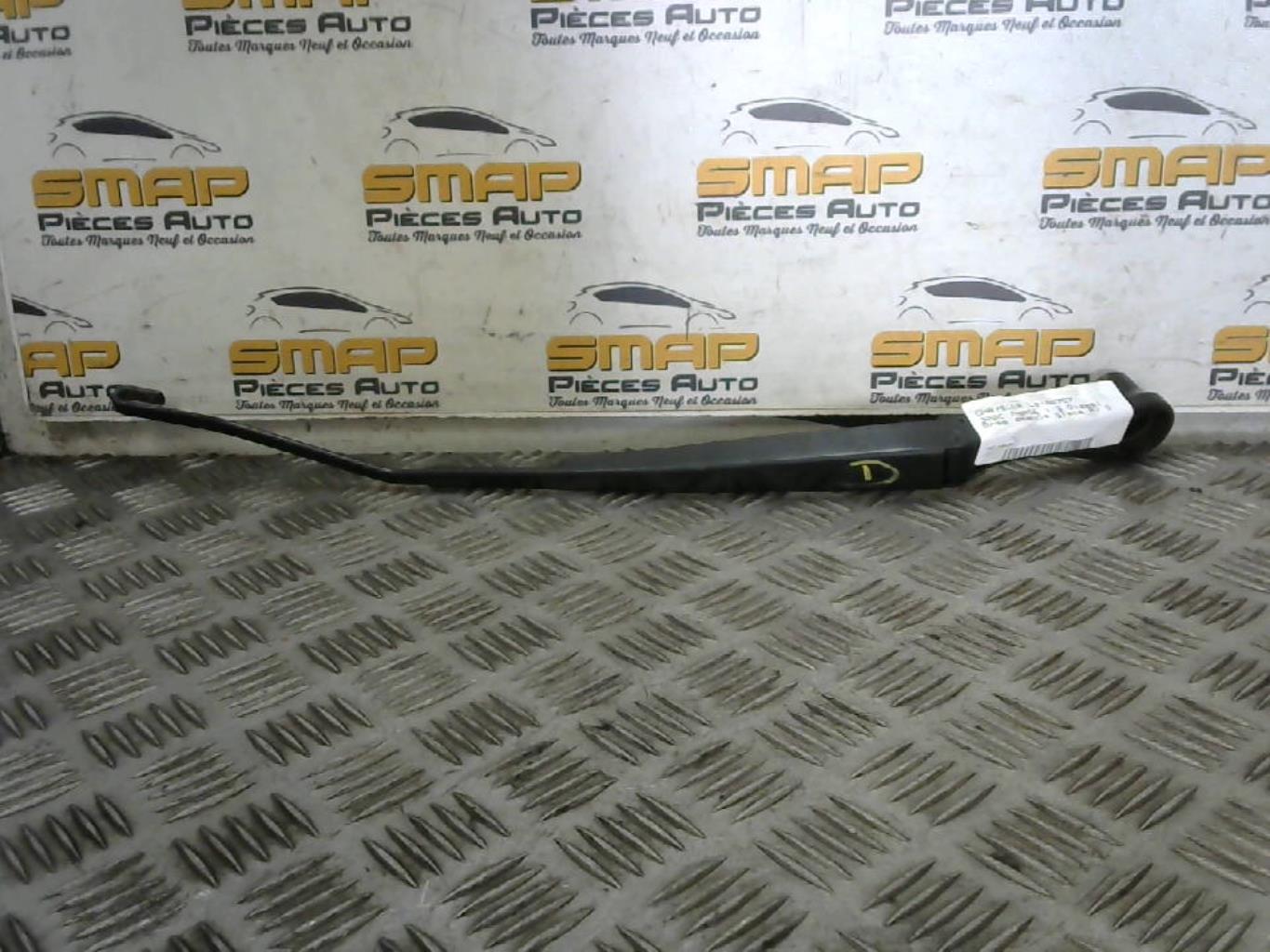 Braccio tergicristallo anteriore destro CHRYSLER 300C PHASE 1 Diésel - 1