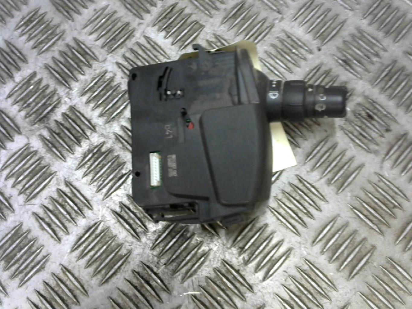 Devio tergicristalli RENAULT CLIO 3 PHASE 1 Gasolina - 1