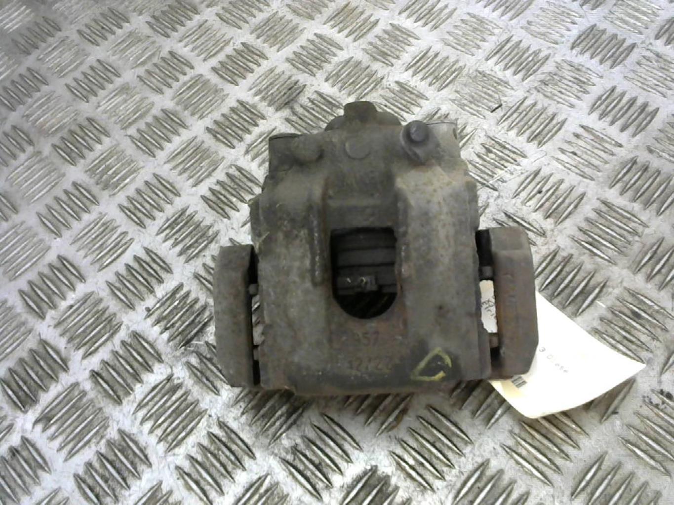 Pinza freni anteriore destra BMW X3 E83 PHASE 1 Diésel - 1