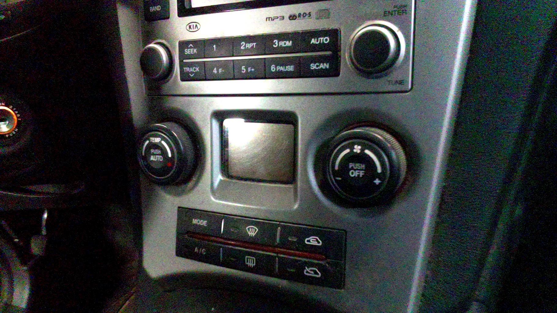 Commande chauffage KIA CARENS 3 Diesel - 1