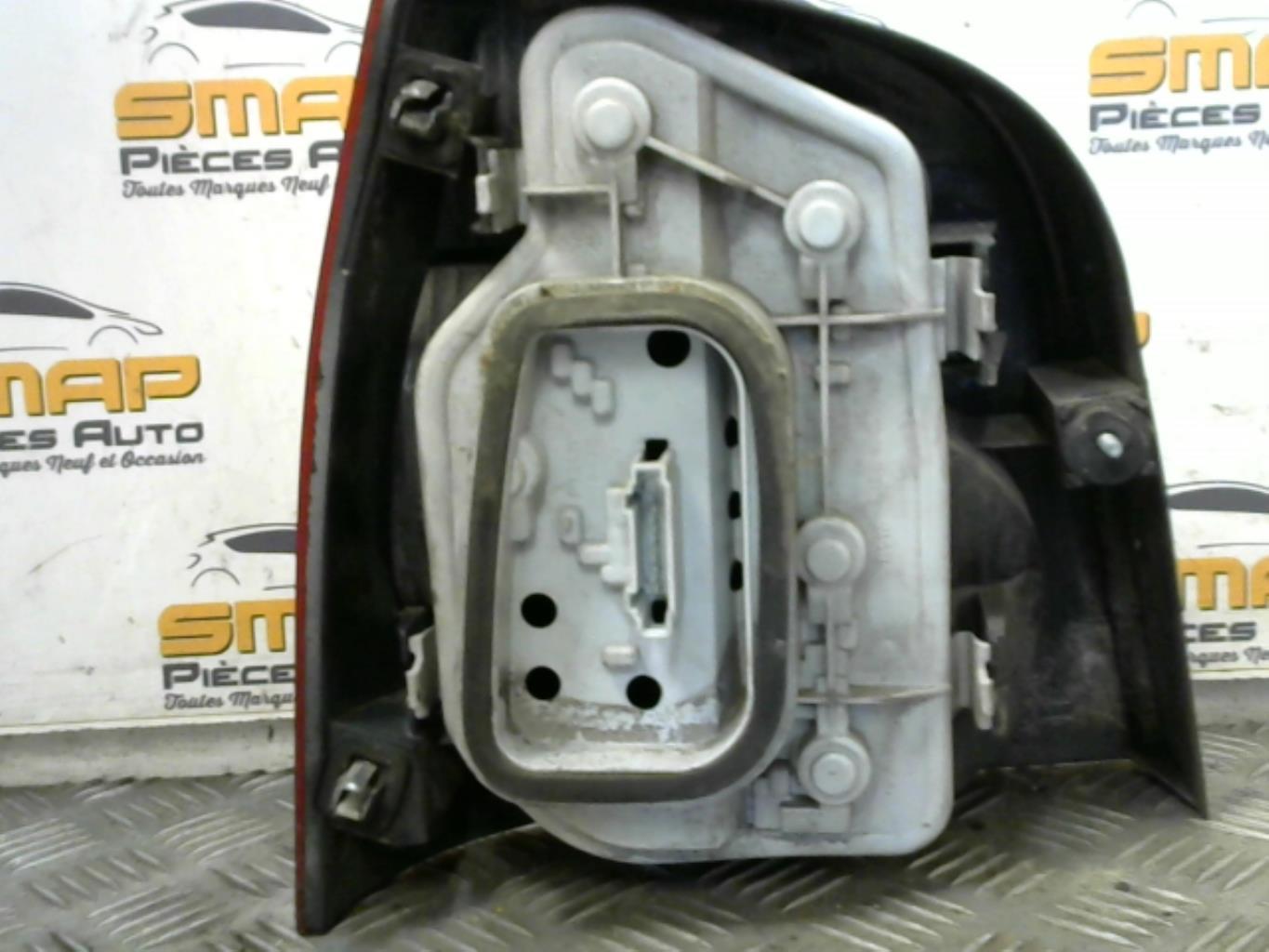 Fanale posteriore principale destro (luci) VOLKSWAGEN POLO 4 PHASE 1 Diésel - 1