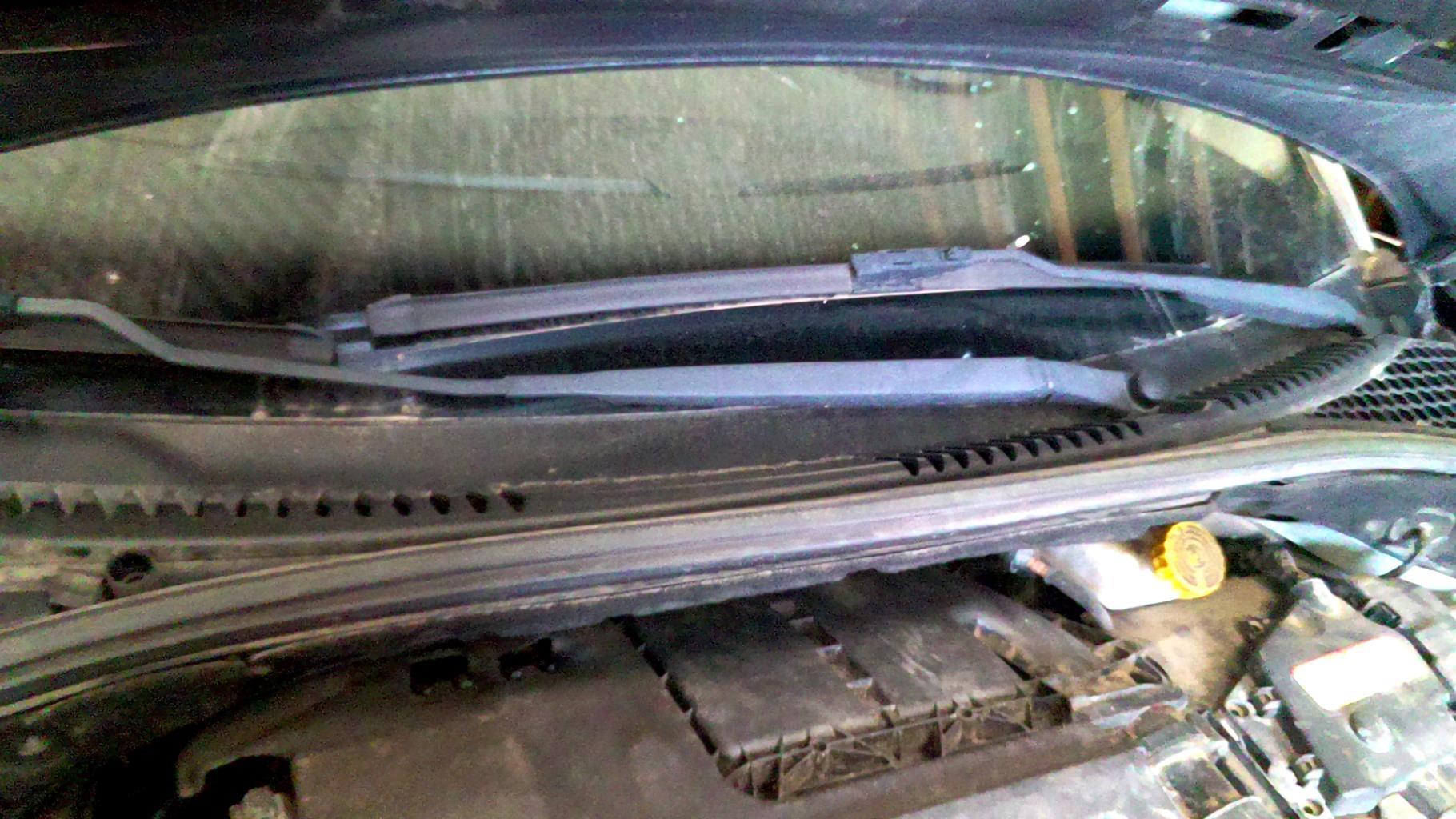 Braccio tergicristallo anteriore destro CITROEN C3 2 PHASE 1 Diésel - 1
