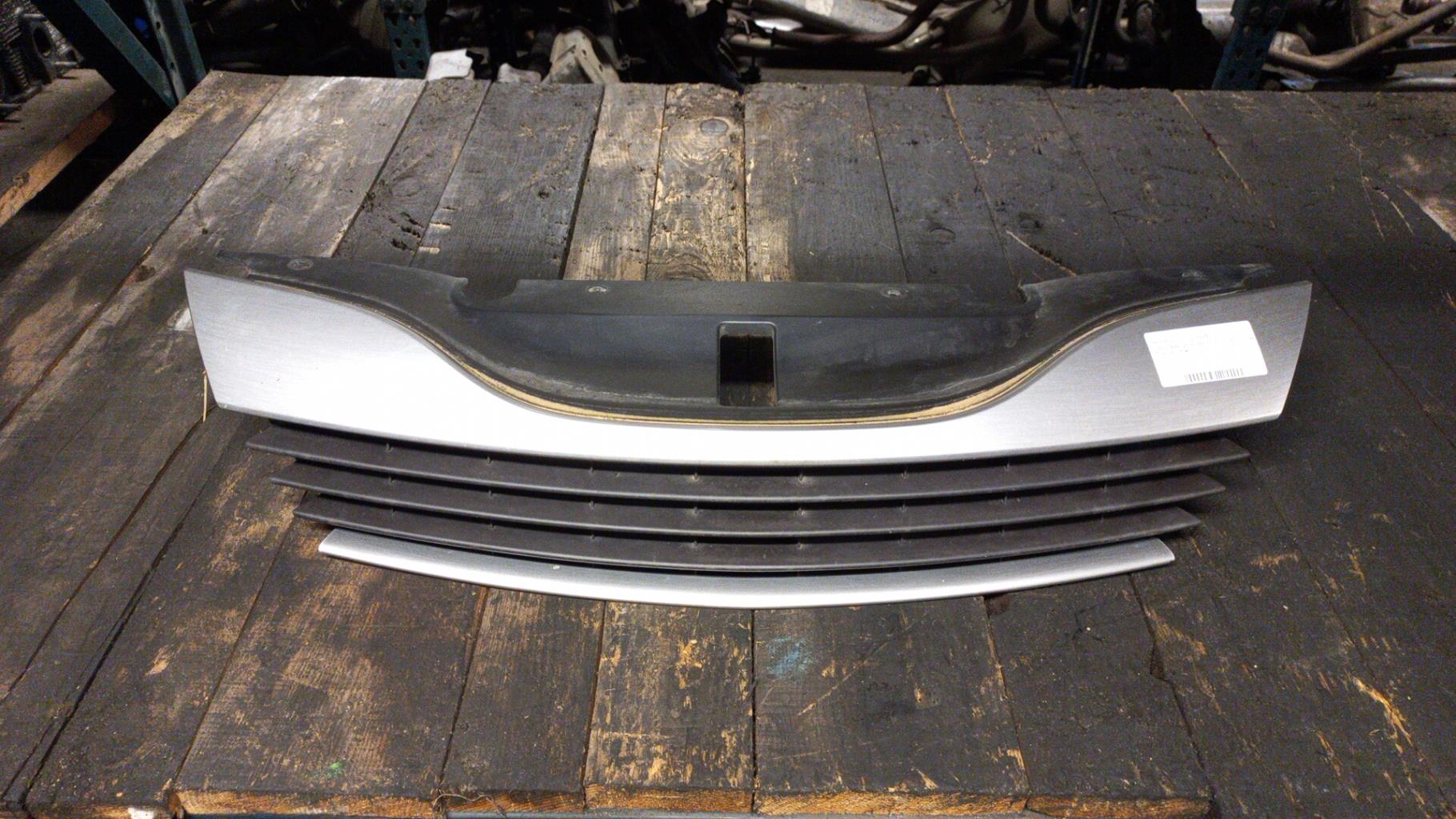 Calandre RENAULT LAGUNA 2 PHASE 2 Essence - 1