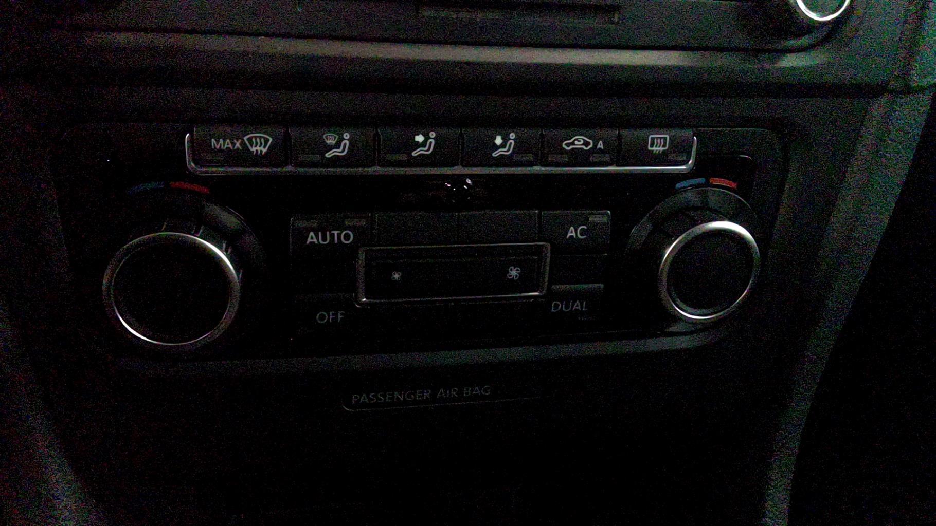 Commande chauffage VOLKSWAGEN GOLF 6 Diesel - 1