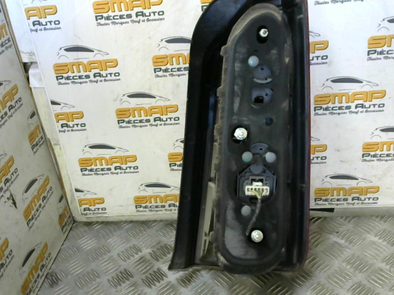 Fanale posteriore principale sinistro (luci) FIAT IDEA PHASE 2 Diésel - 1