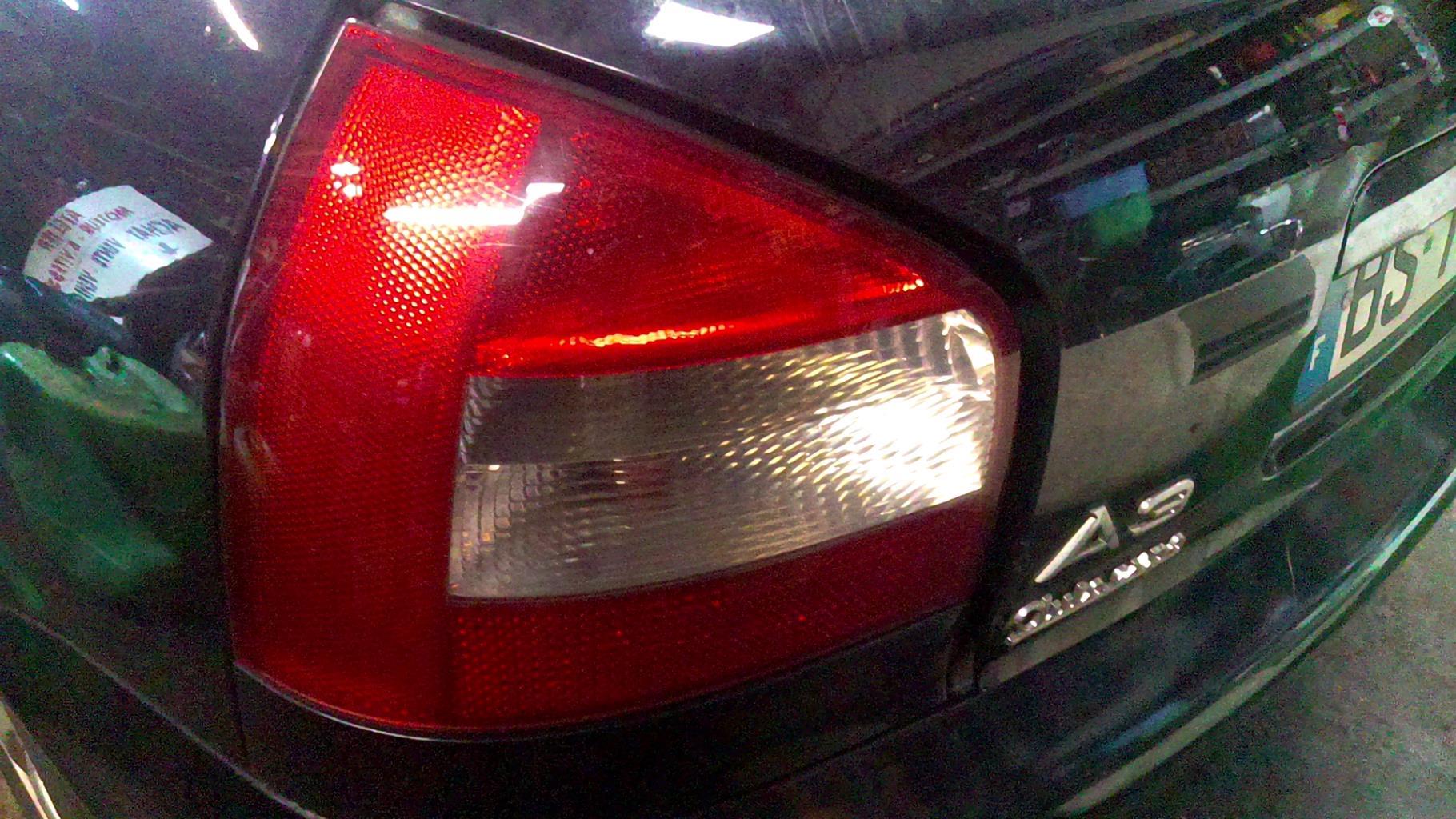 Fanale posteriore principale sinistro (luci) AUDI A3 1 PHASE 2 Diésel - 1