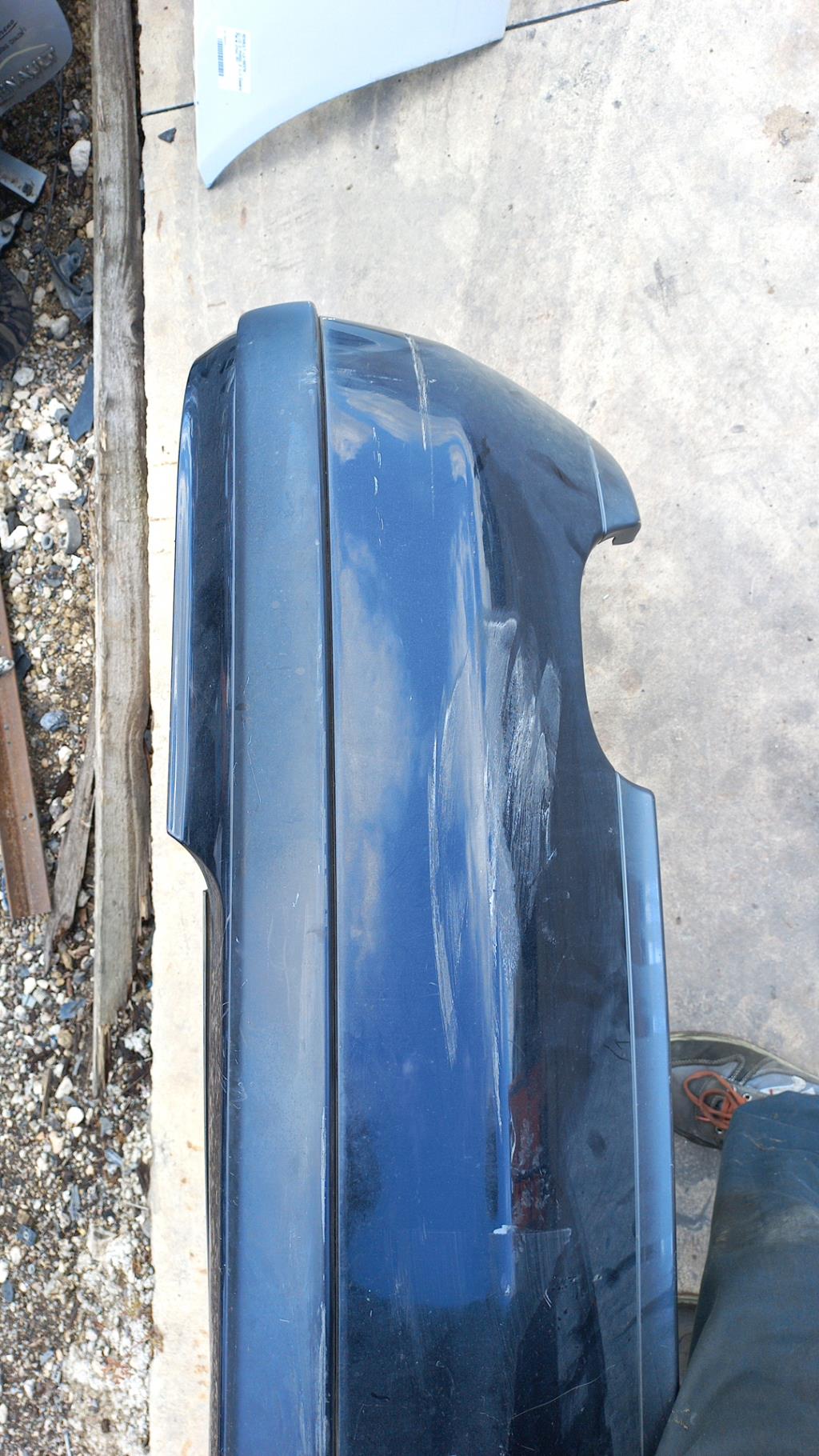 Pare choc arriere VOLVO V 40 1 PHASE 2 BREAK Essence - 1
