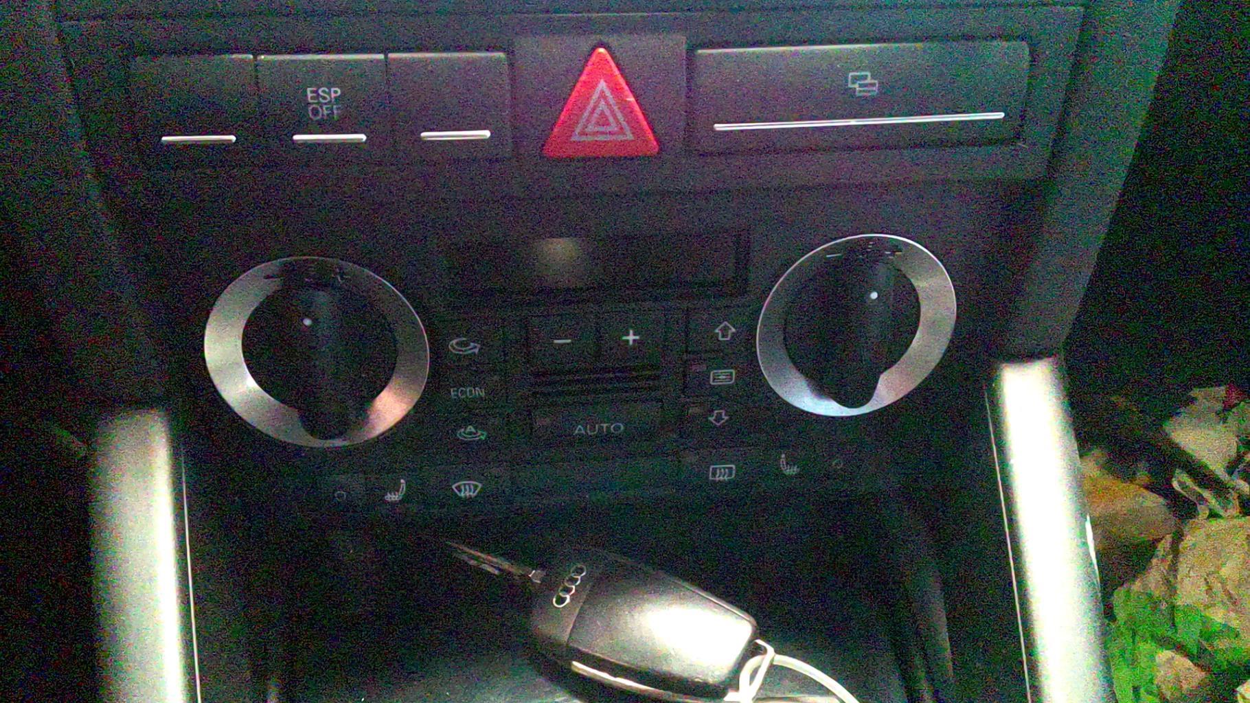 Commande chauffage AUDI A3 2 S3 PHASE 2 Essence - 1