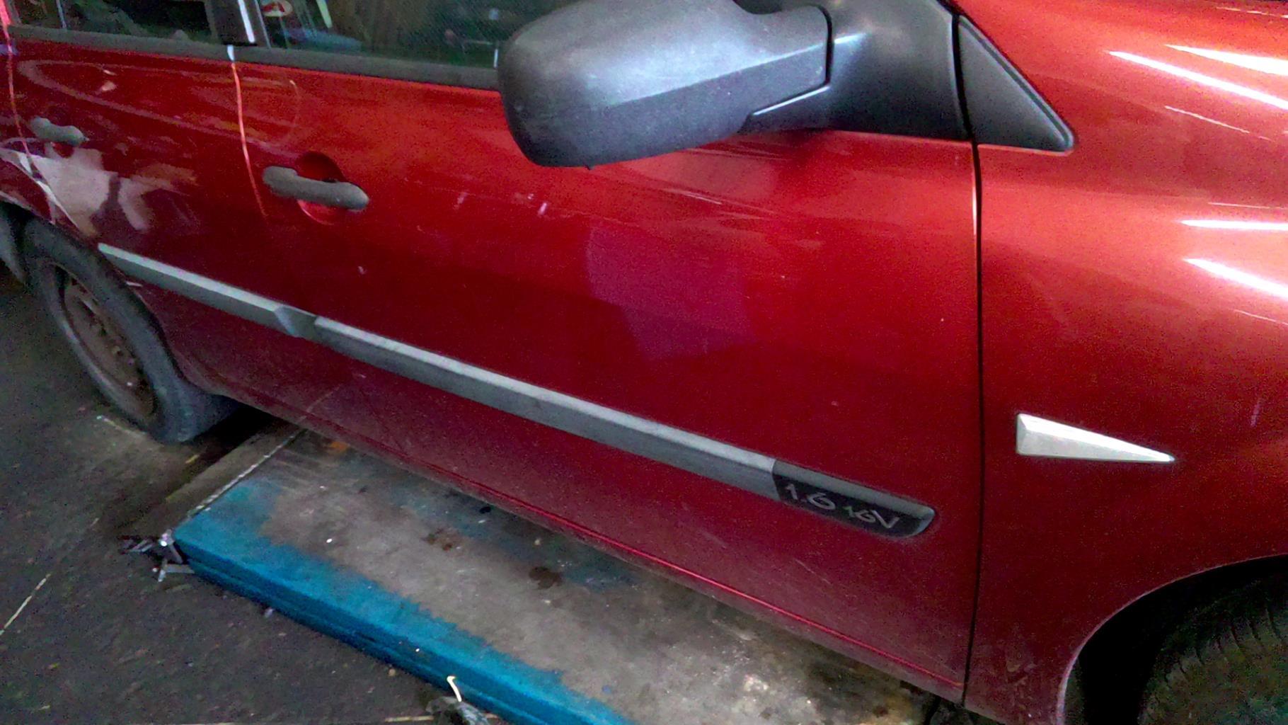 Porte avant droit RENAULT MEGANE 2 PHASE 1 Essence - 1