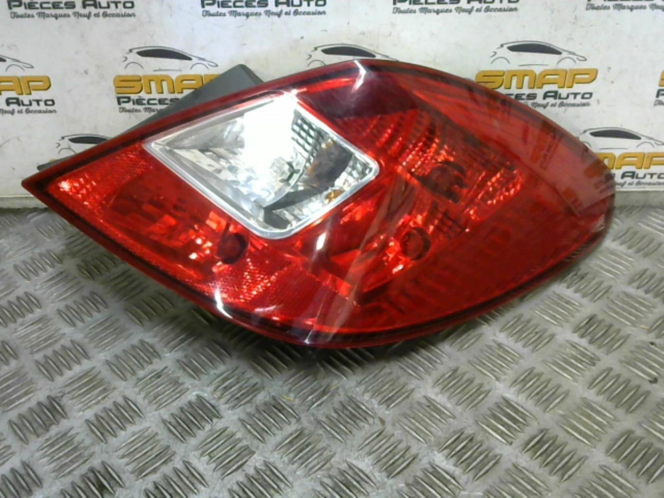 Fanale posteriore principale destro (luci) OPEL CORSA D PHASE 2 Gasolina - 1