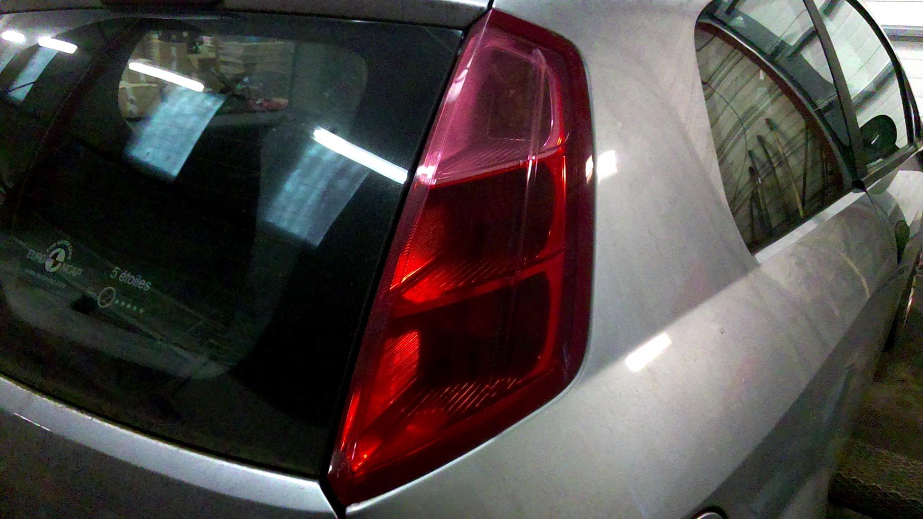 Fanale posteriore principale destro (luci) FIAT GRANDE PUNTO Diésel - 1