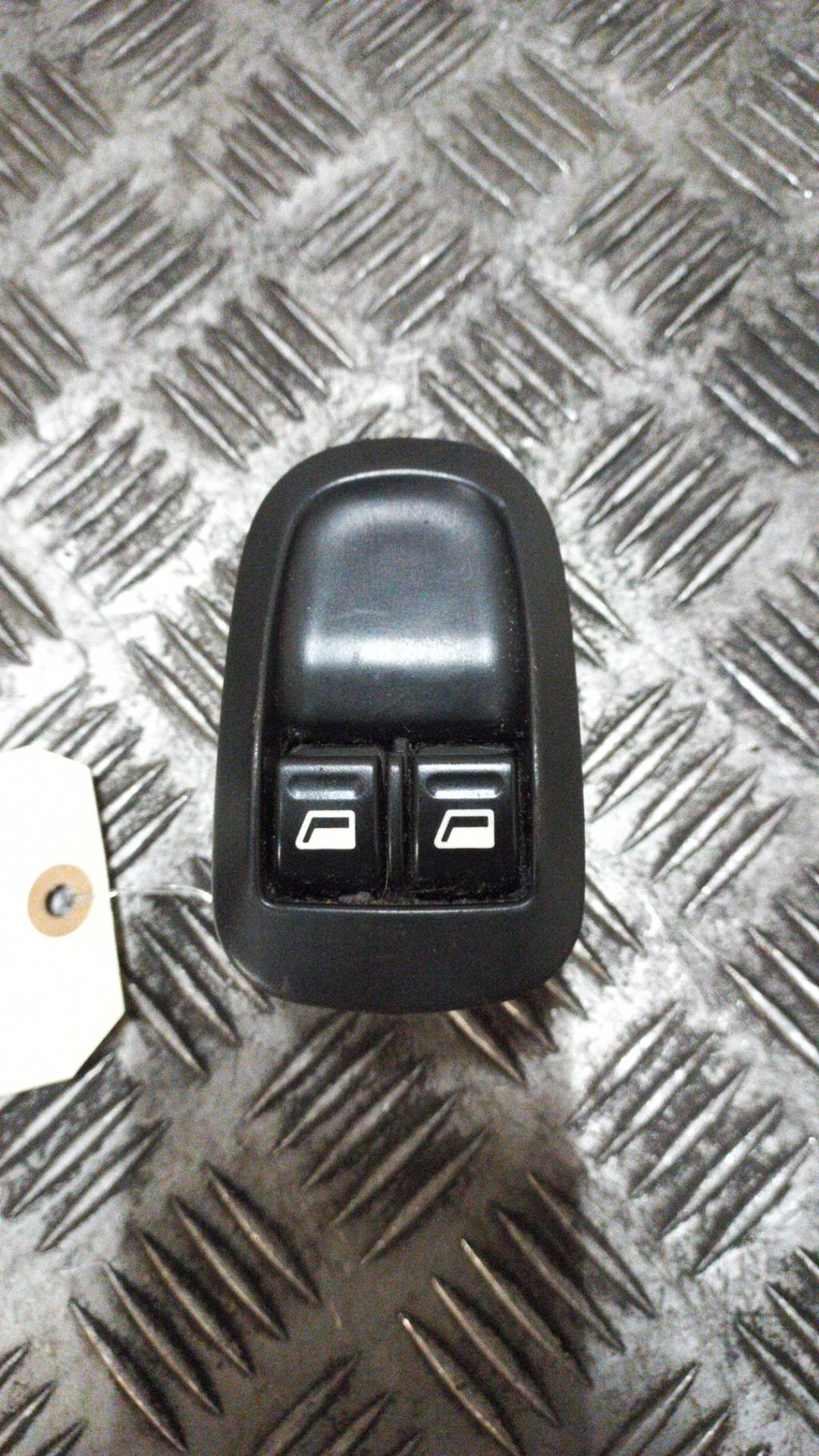 Interruttore lavacristalli anteriore sinistro PEUGEOT 206 PHASE 1 Diésel - 1