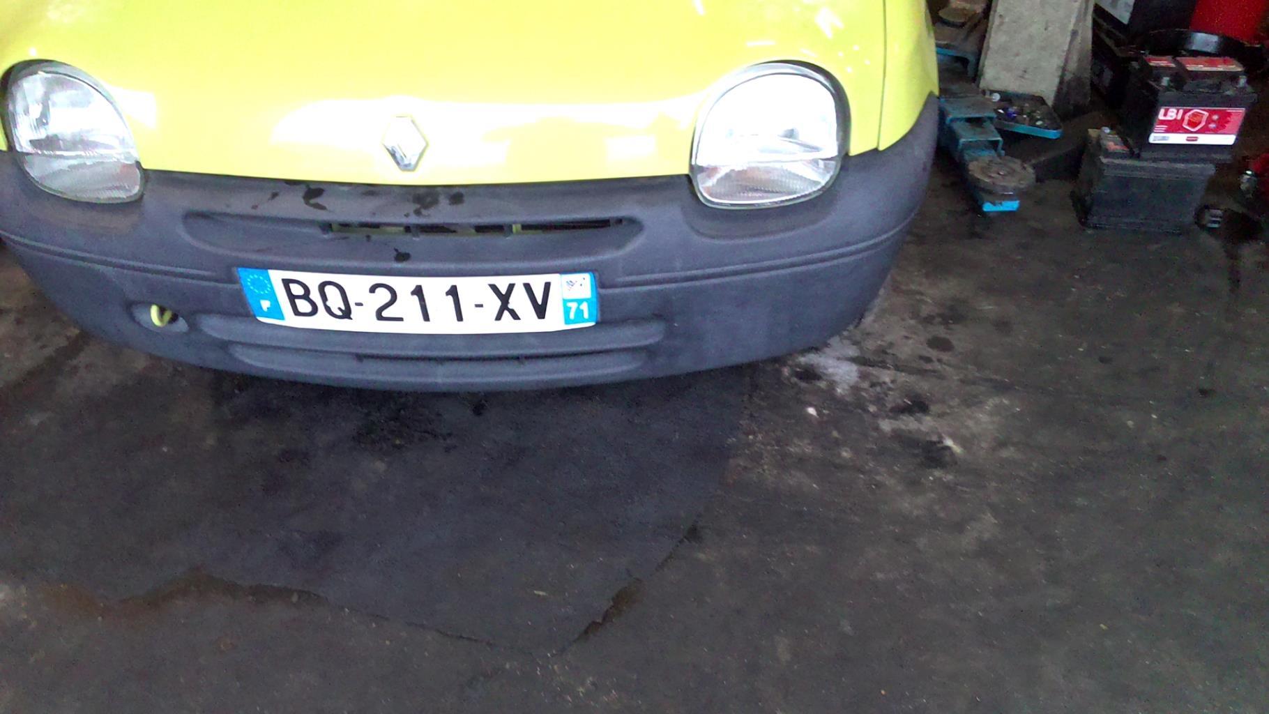 Pare choc avant RENAULT TWINGO 1 PHASE 2  - 1