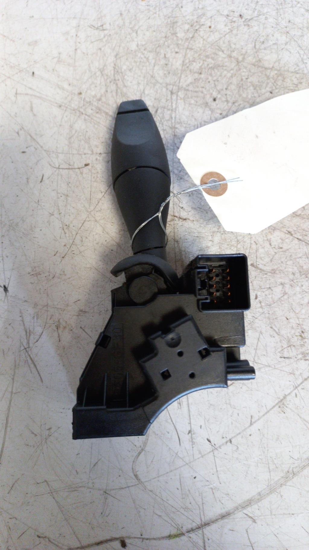 Commodo phare FORD FIESTA 5 PHASE 2 Diesel - 1