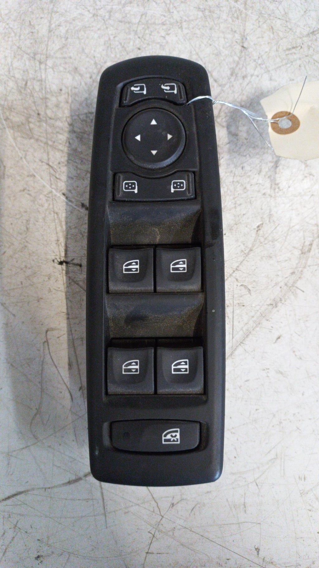 Interruttore lavacristalli anteriore sinistro RENAULT LAGUNA 3 PHASE 2 BREAK Diésel - 1