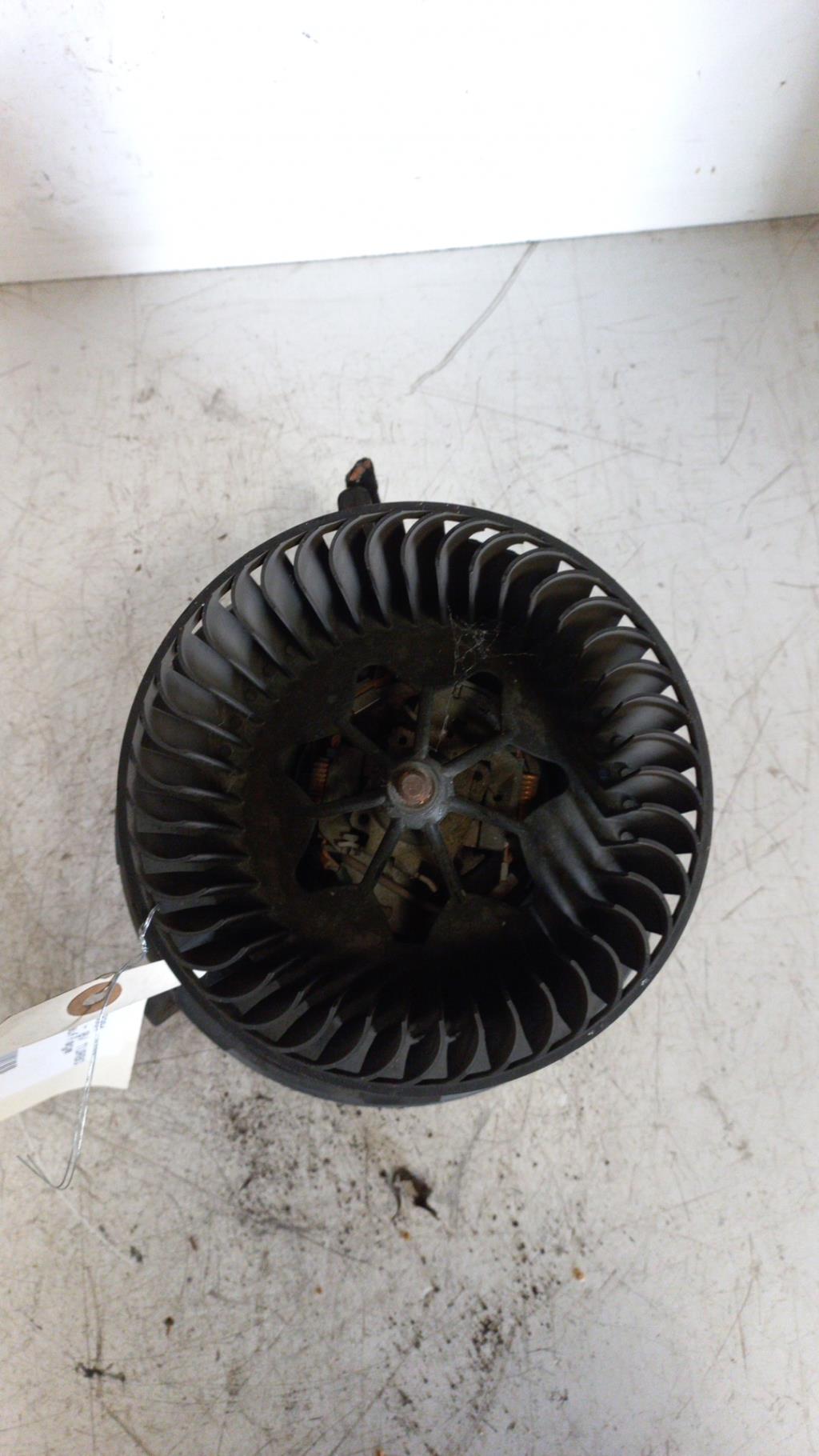 Ventilateur chauffage VOLKSWAGEN GOLF 5 Diesel - 1